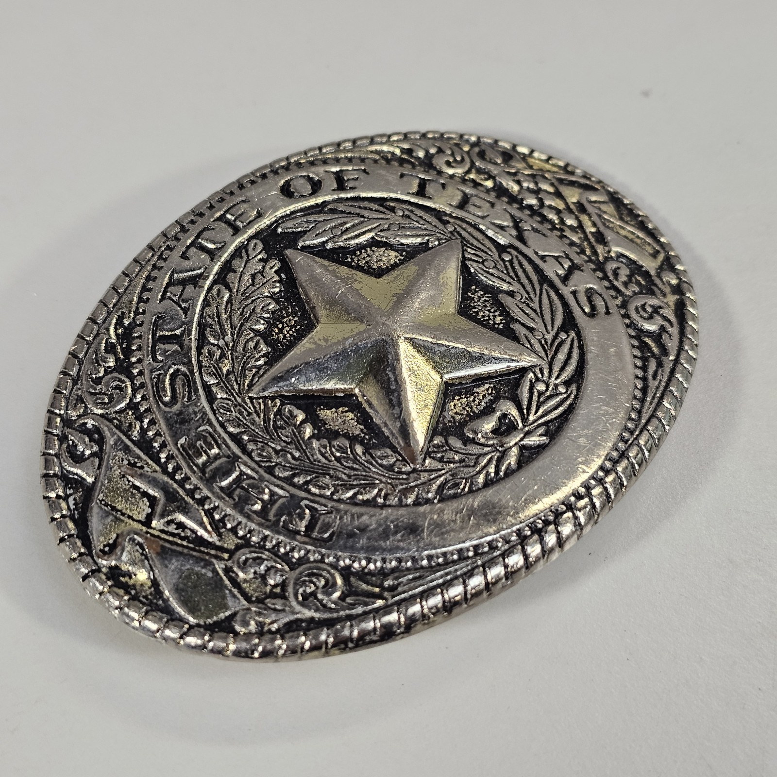Texas State Seal Silver-Tone and Black Belt Buckle 3 3/4&Prime; x 2 3/4&Prime;