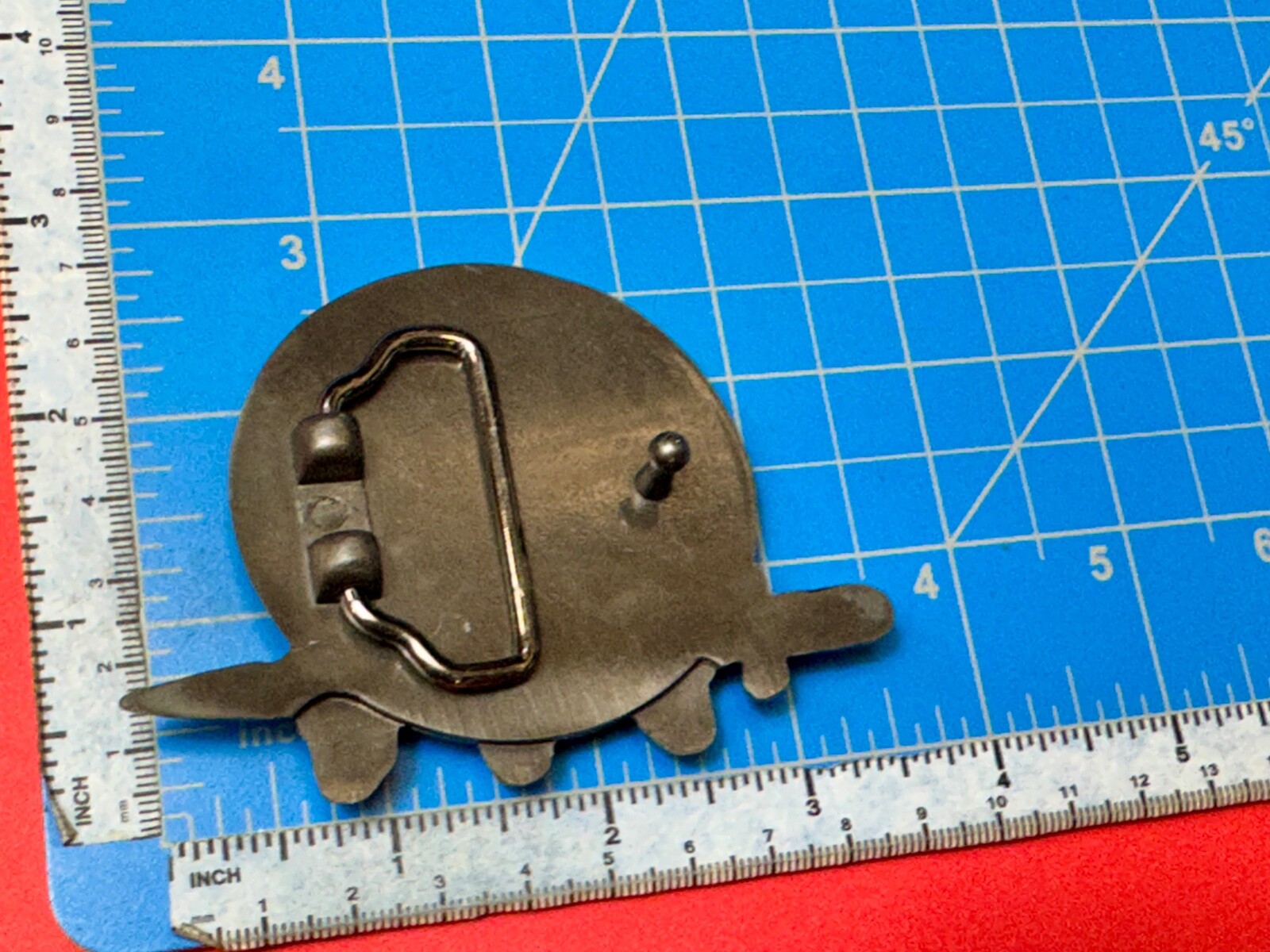 Three Skulls With Sword Through Heads On Iron Cross Round Nos Belt Buckle