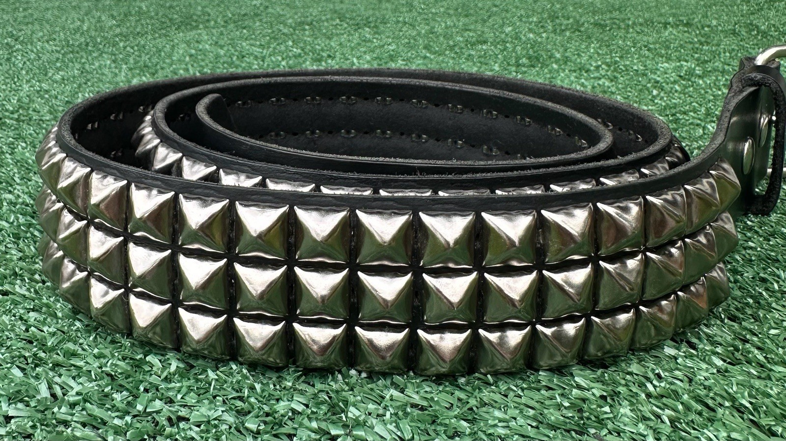 VTG 90s Manzoor Leather 3 Row Pyramid 1/2” Studded Belt Mens XL USA Made