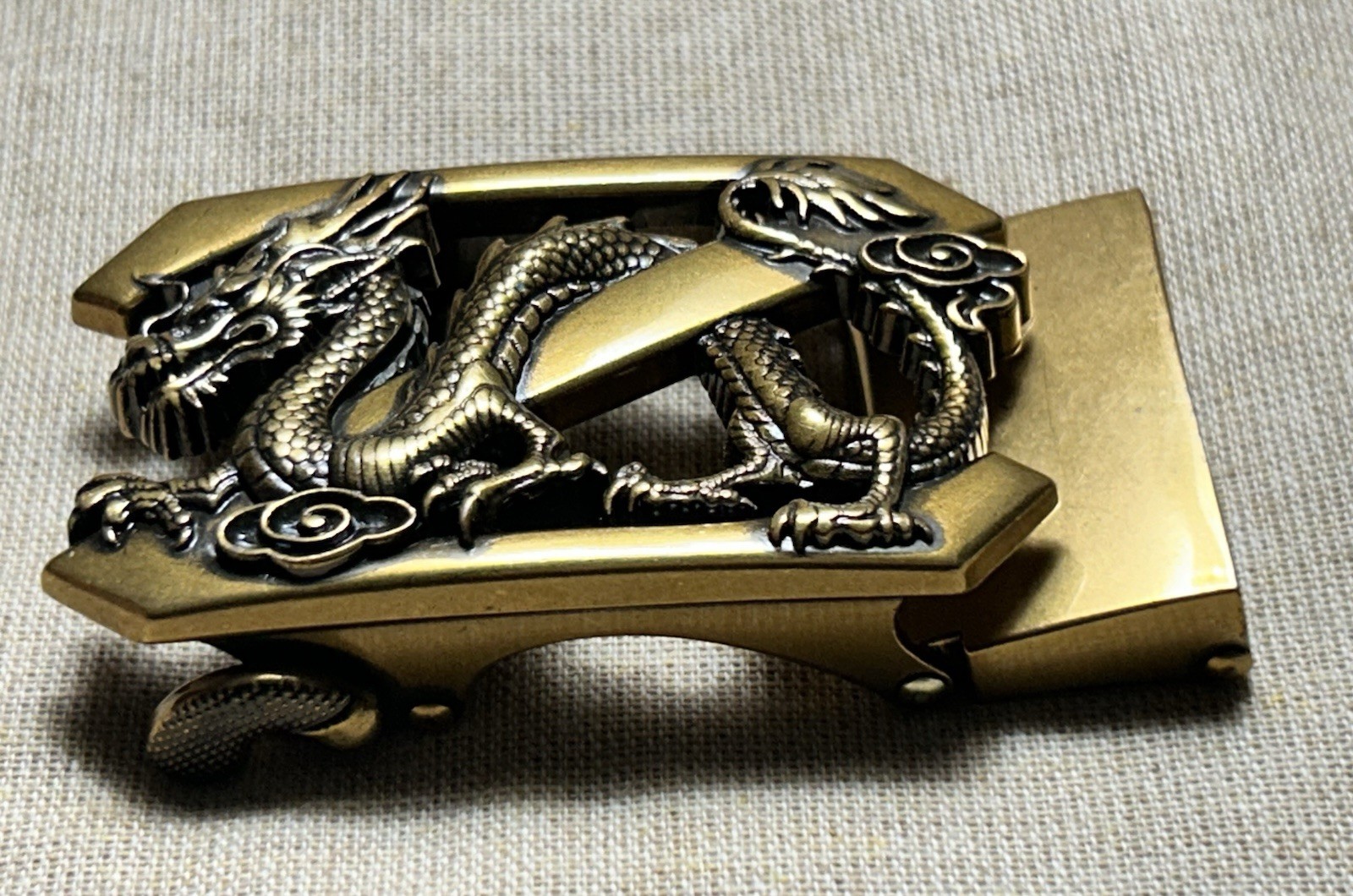 Vintage Style Dragon Belt Buckle Bronze Tone Asian Dragon 1.25 Strap