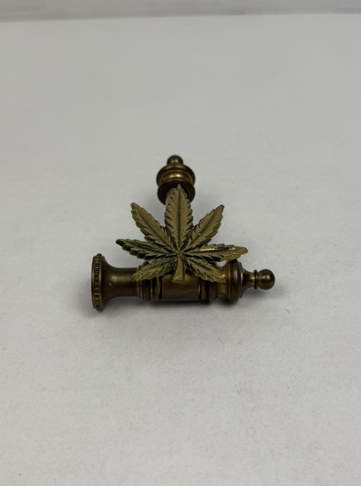 Vintage Marijuana Weed Bud Pot Leaf Brass Hippie Pipe Belt Buckle 1970s Ganja