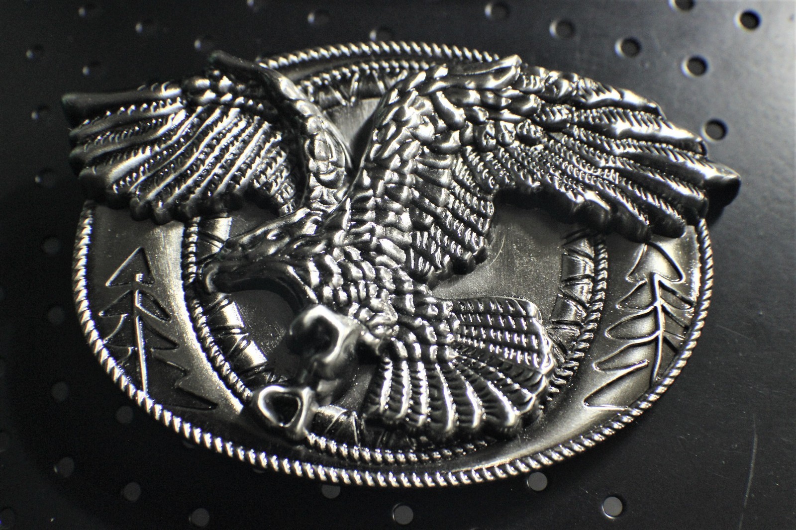 Classic Soaring EAGLE ` Full Metal BELT BUCKLE COUNTRY Western ** USA seller
