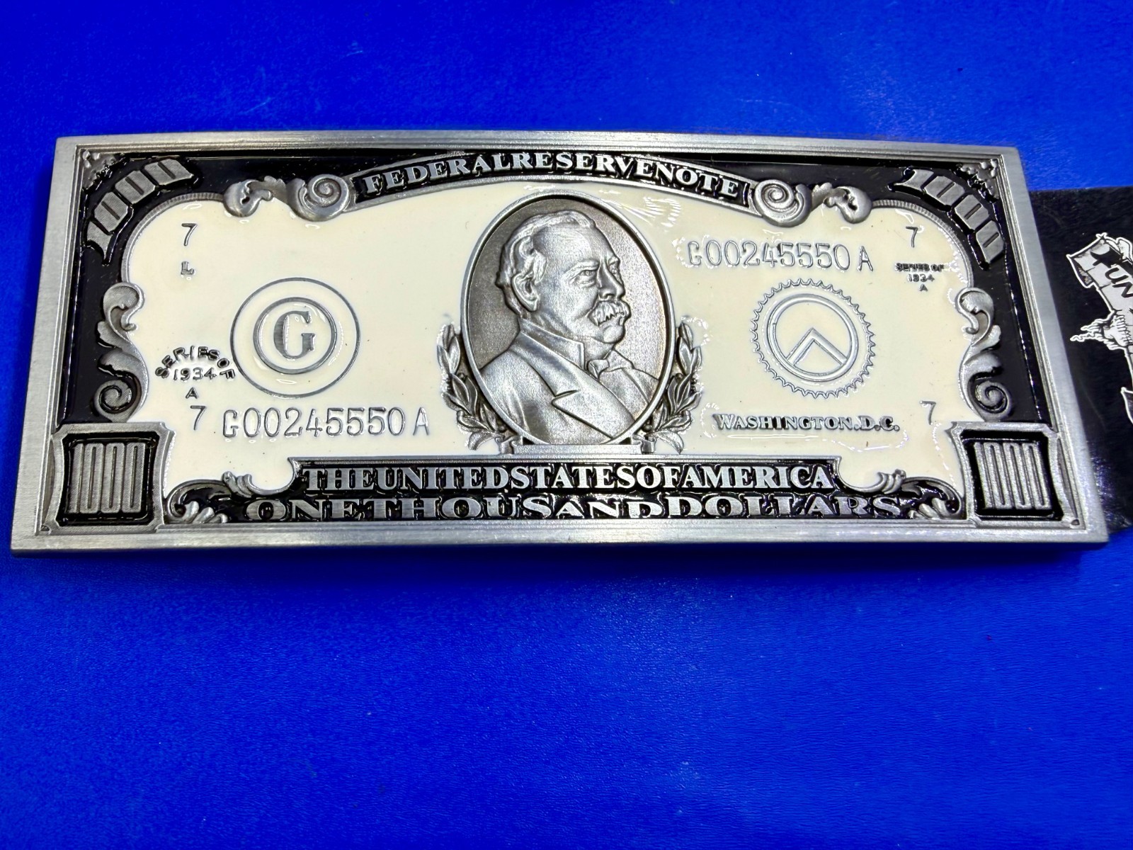 $1,000 US Dollar Federal Reserve Note The United States of America Belt Buckle