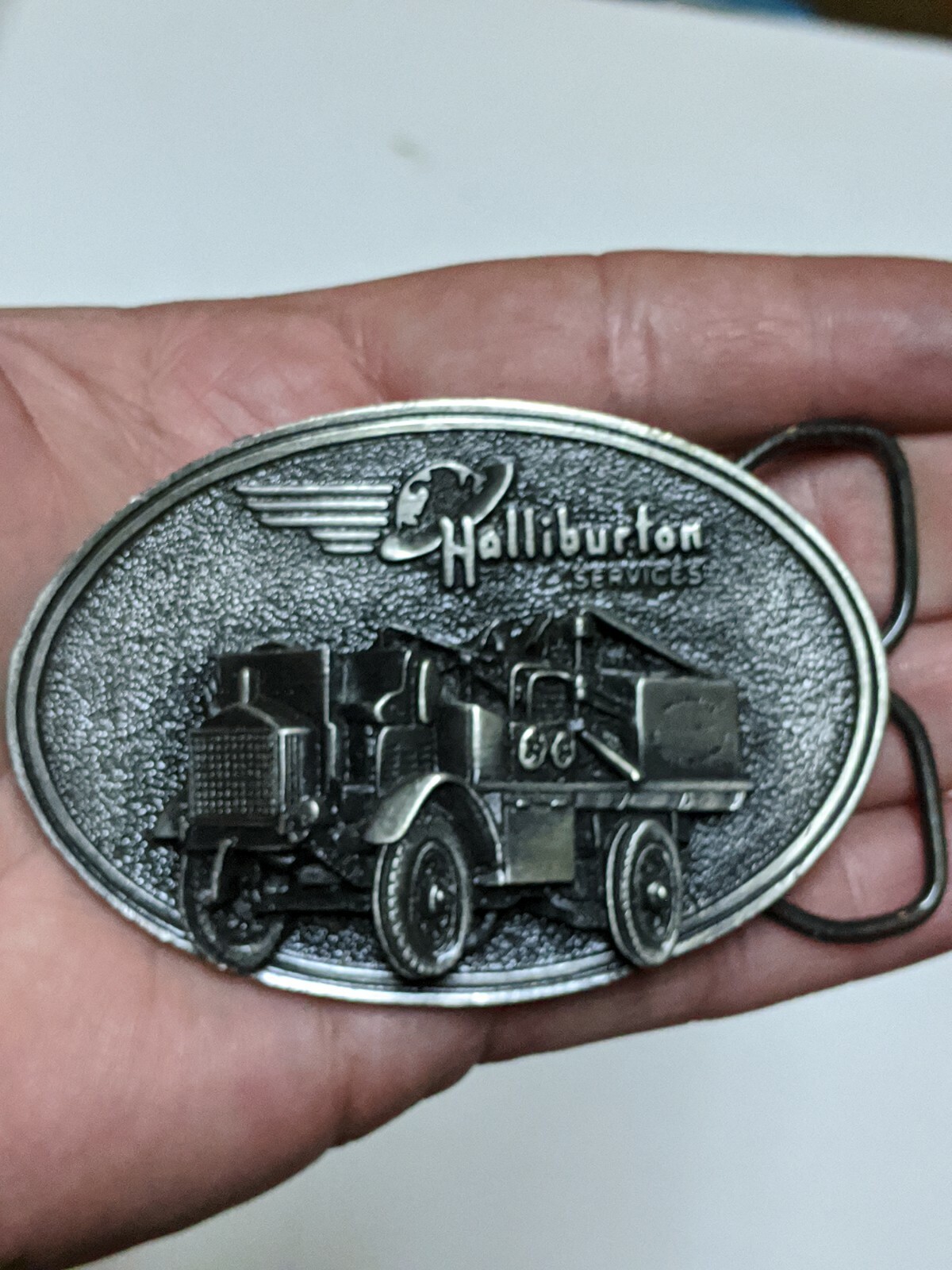 Oil And Gas Halliburton Services Belt Buckle 1916 Oil Pumper Flying H Roughneck