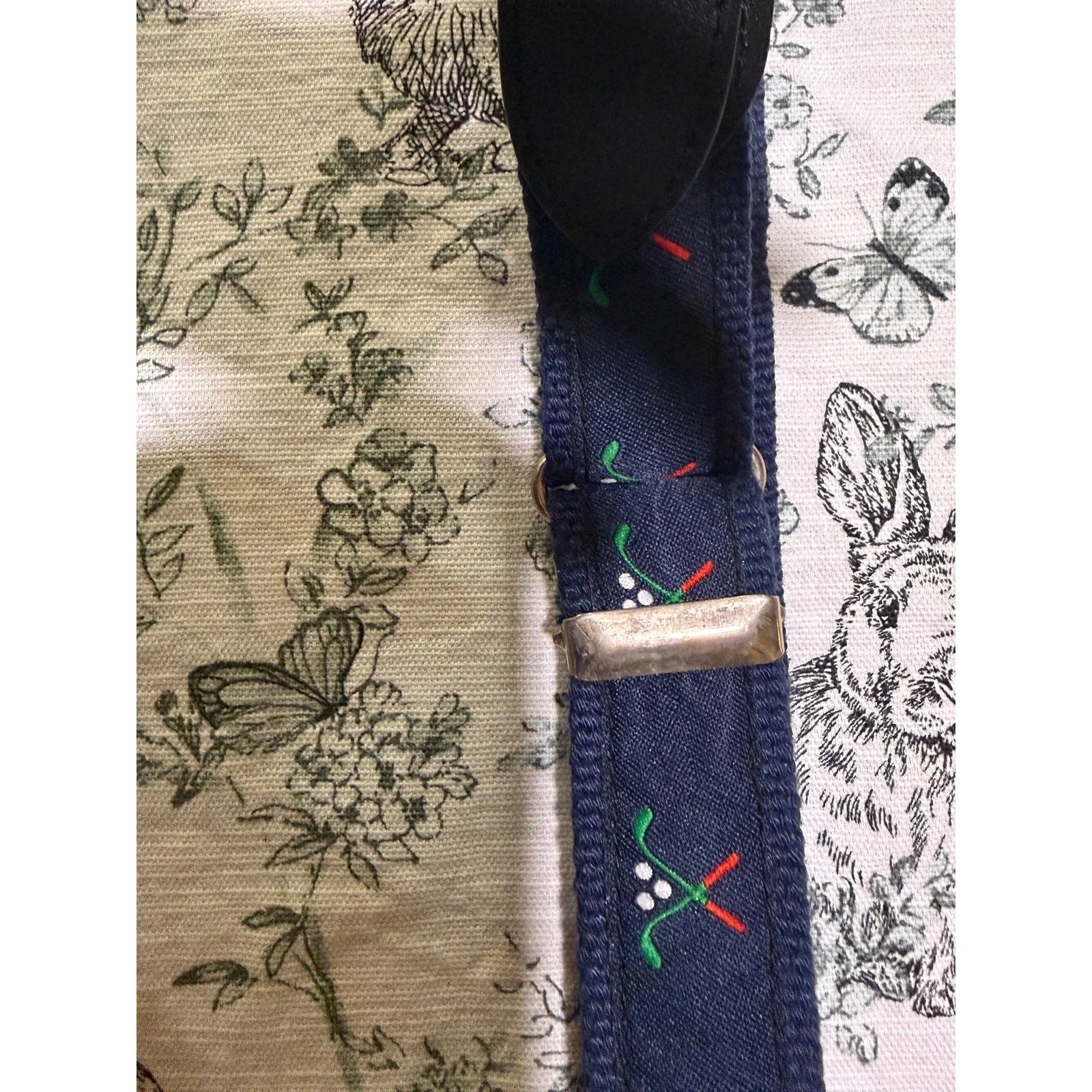 Mens belt with canvas golf clubs, navy with black leather and silver buckle NEW