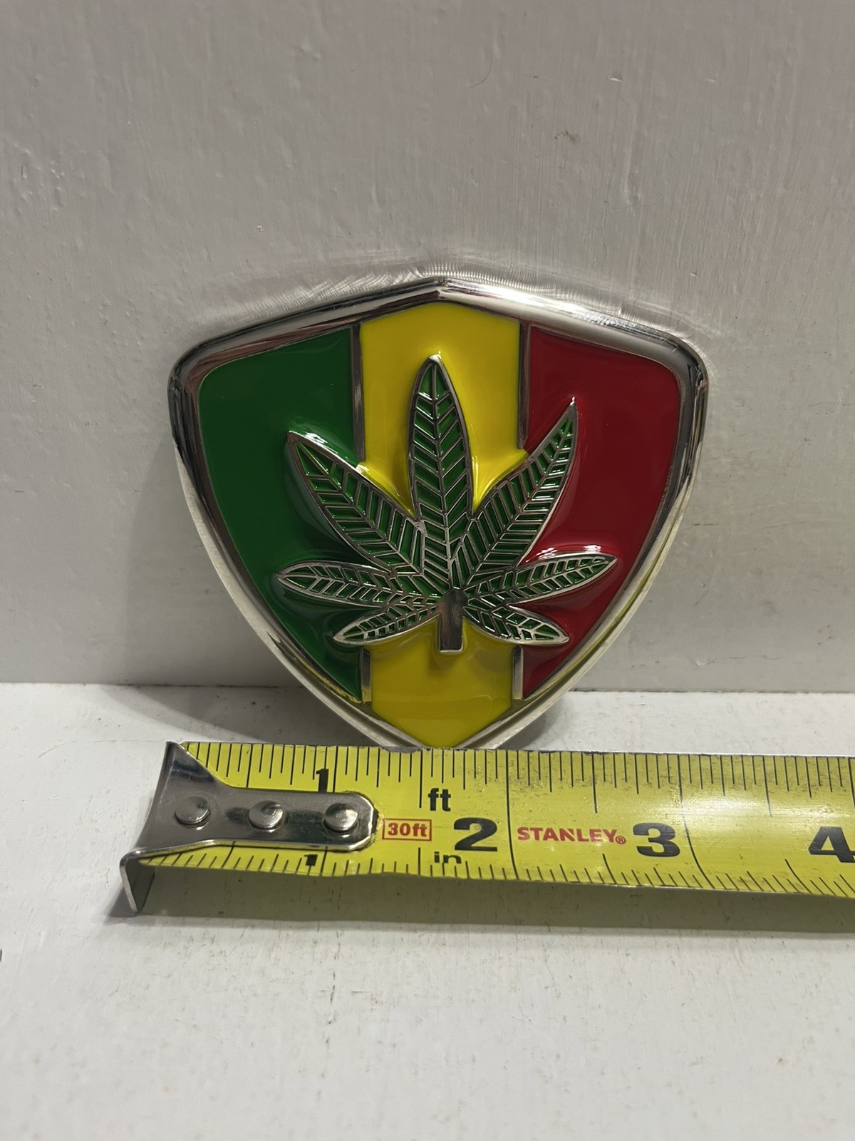 – Belt Buckle Jamaican Flag With Marijuana Leaf