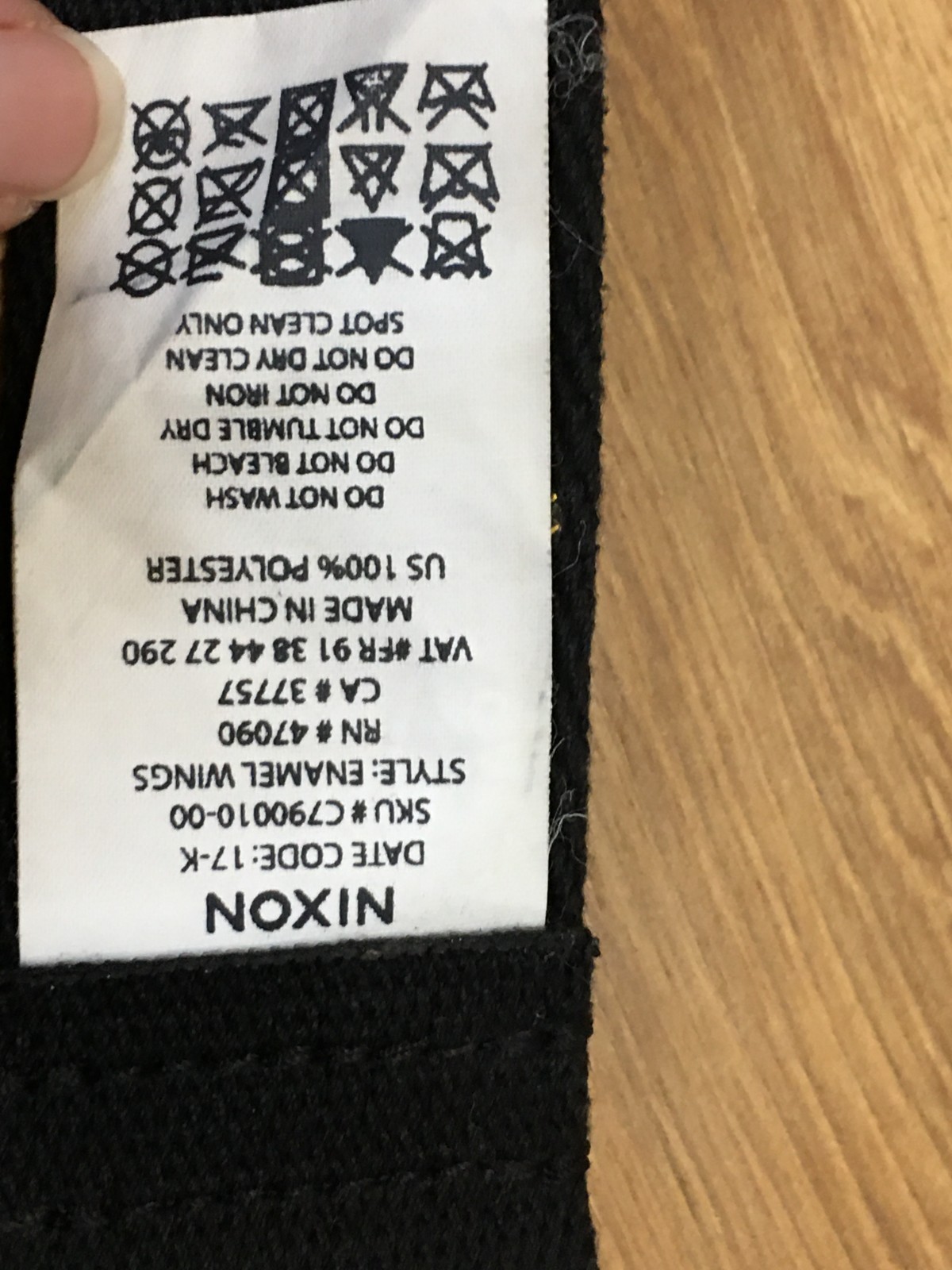 NIXON VINTAGE BELT & BUCKLE GOLD AND BLACK