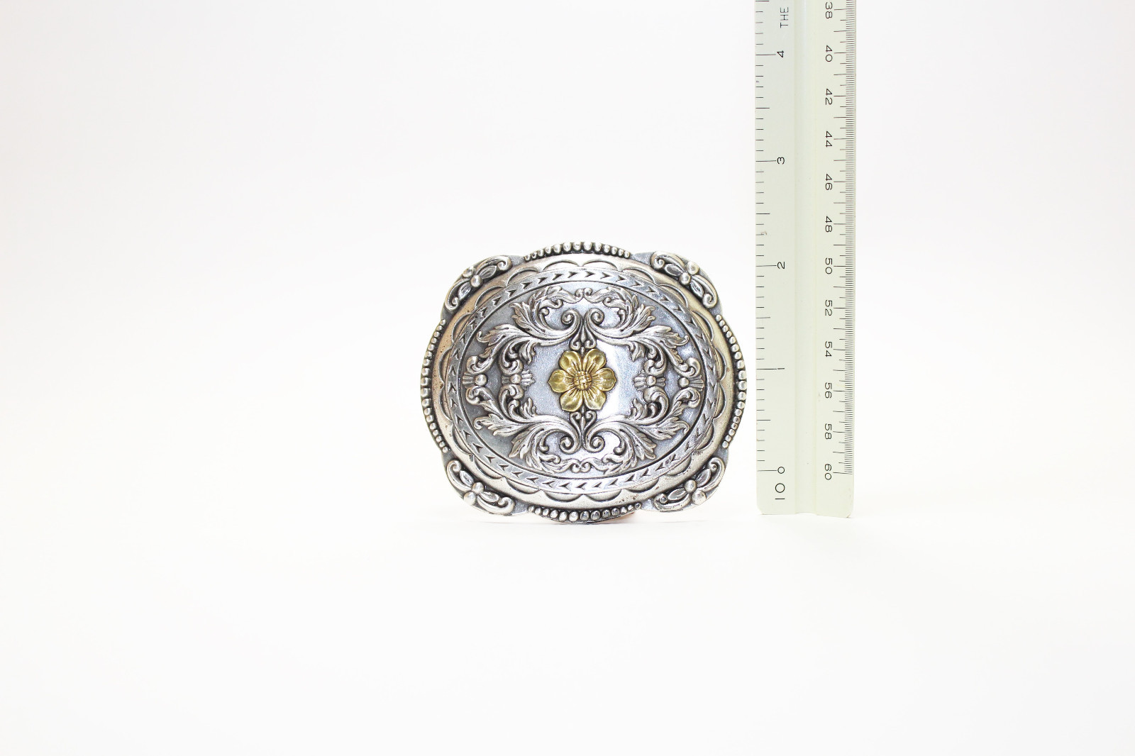 Southern Style Metal Belt Buckle with Flower Imprint