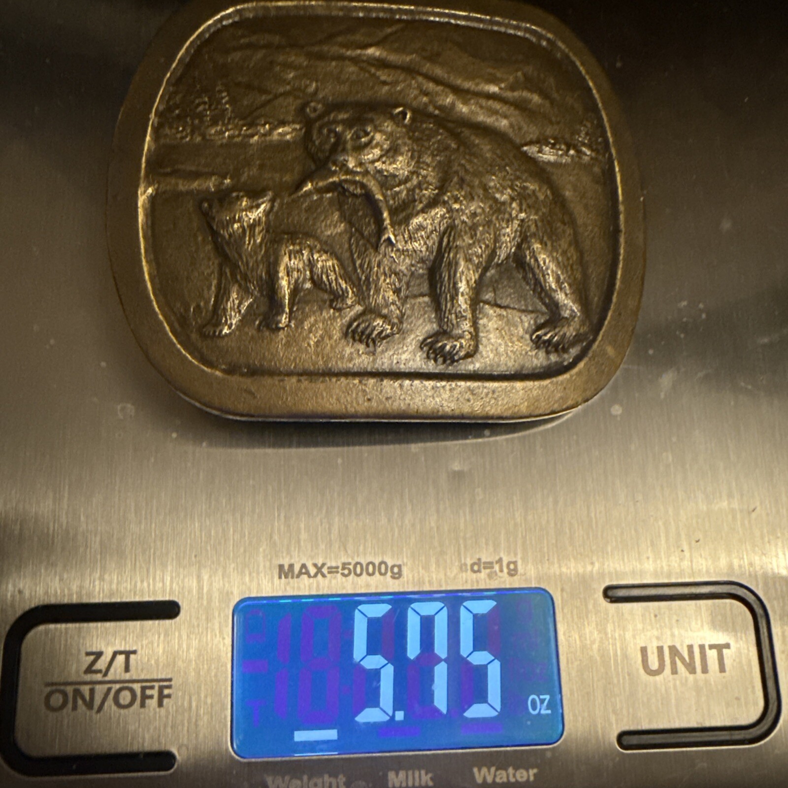 Belt Buckle Bear W Cub & Salmon 1 NRA 1982 Leadership Award 00129 FREE SHIPPING