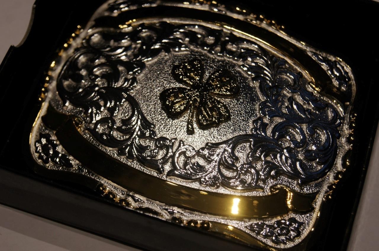 Crumrine Western Belt Buckle Trophy Buckle 4 H Clover 2 Ribbons 38402