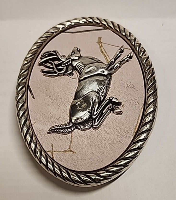 Nocona Belt Buckle Camo Deer Rope Edge Silver Tone Oval Leaping White Tail