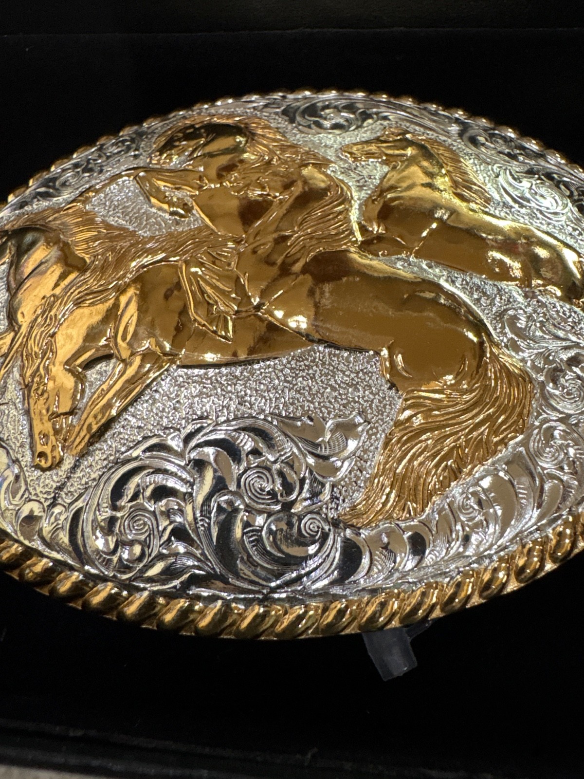 CRUMRINE WESTERN BELT BUCKLE WILD HORSES OVAL GOLD SILVER TONE