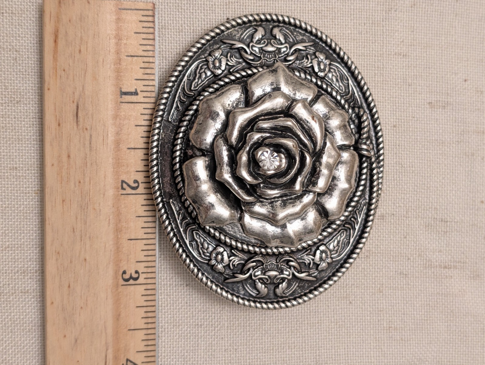 Western Oval Silver Tone Metal 3D Floral Rose Belt Buckle Fits 1.5in Unisex