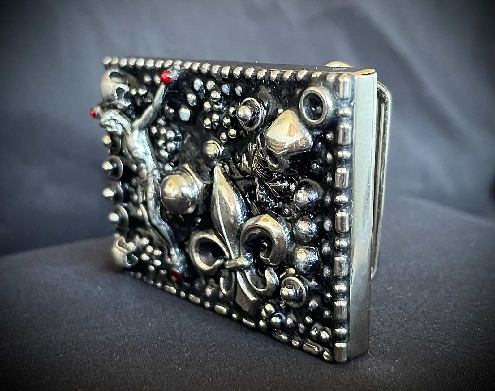 “Lily Among Thorns” OOAK Belt Buckle 3”x 2” Sculptural Art Darren McNeese