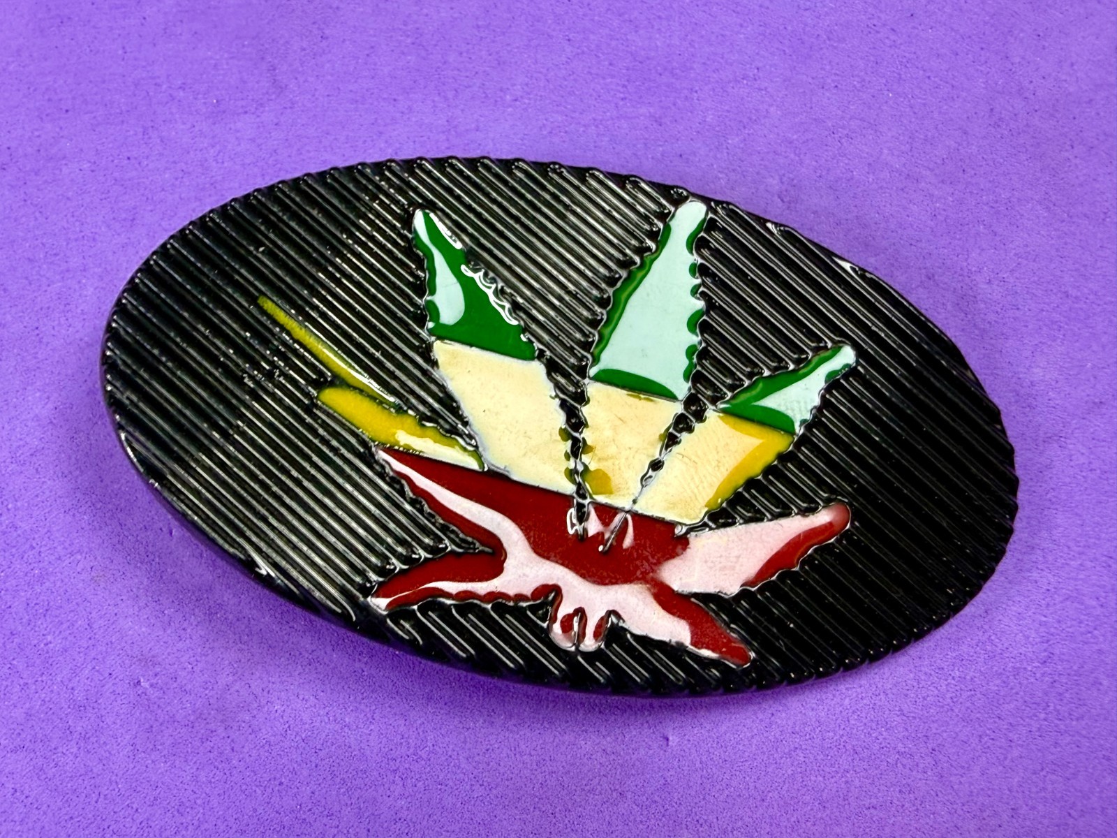 Marijuana Cannabis Pot Leaf Weed Enameled Rasta Belt Buckle New in open Box