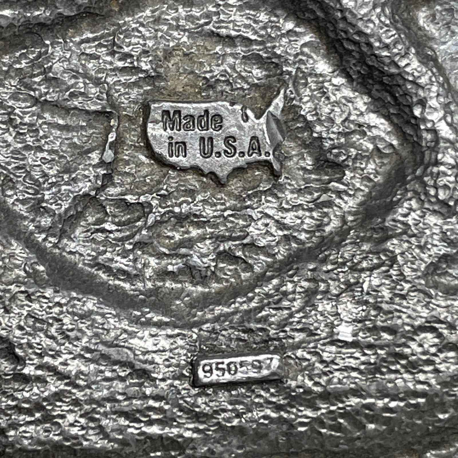 Used 125 Years National Rifle Association of America 1871-1996 Alloy Belt Buckle