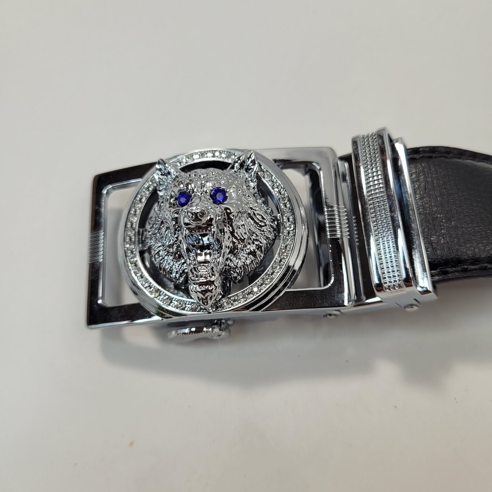 Men&rsquo;s Wolf Head Fashion Belt Silver Buckle Black