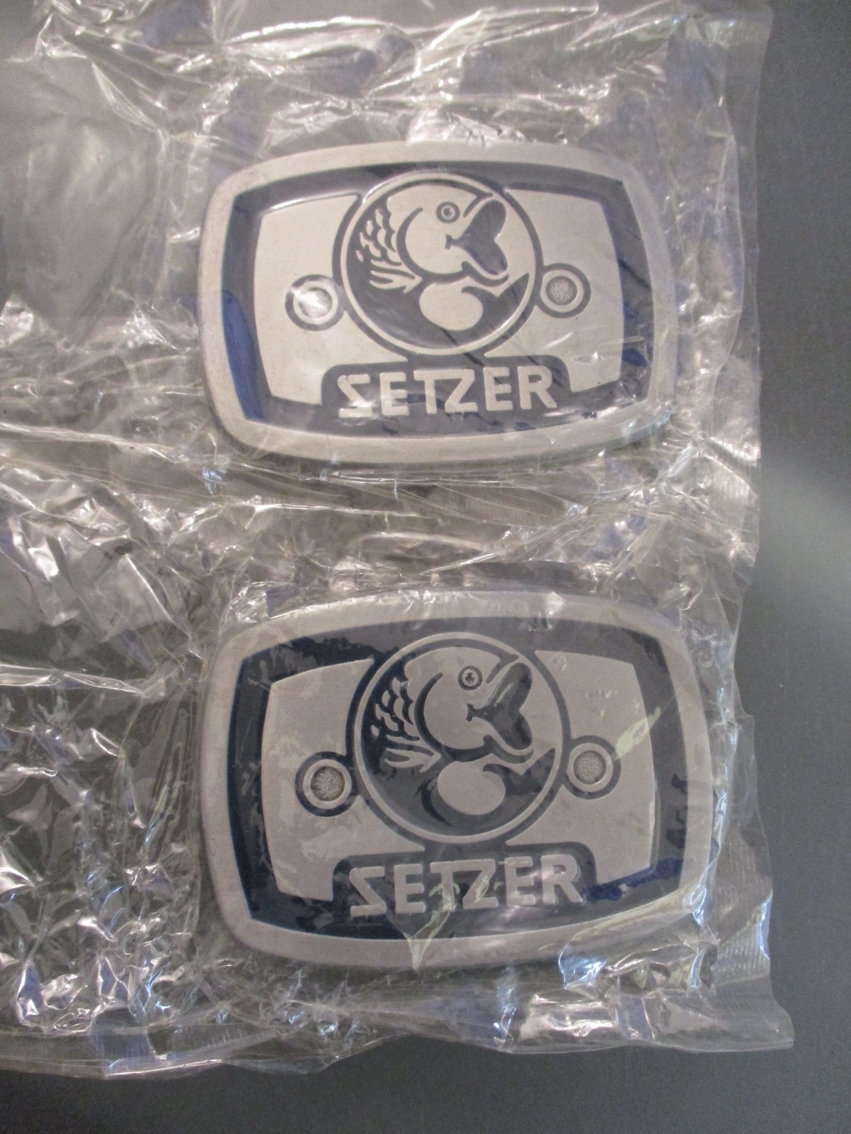 NEW Pewter Belt Buckle Fish SETZER – Advertising fishing equipment