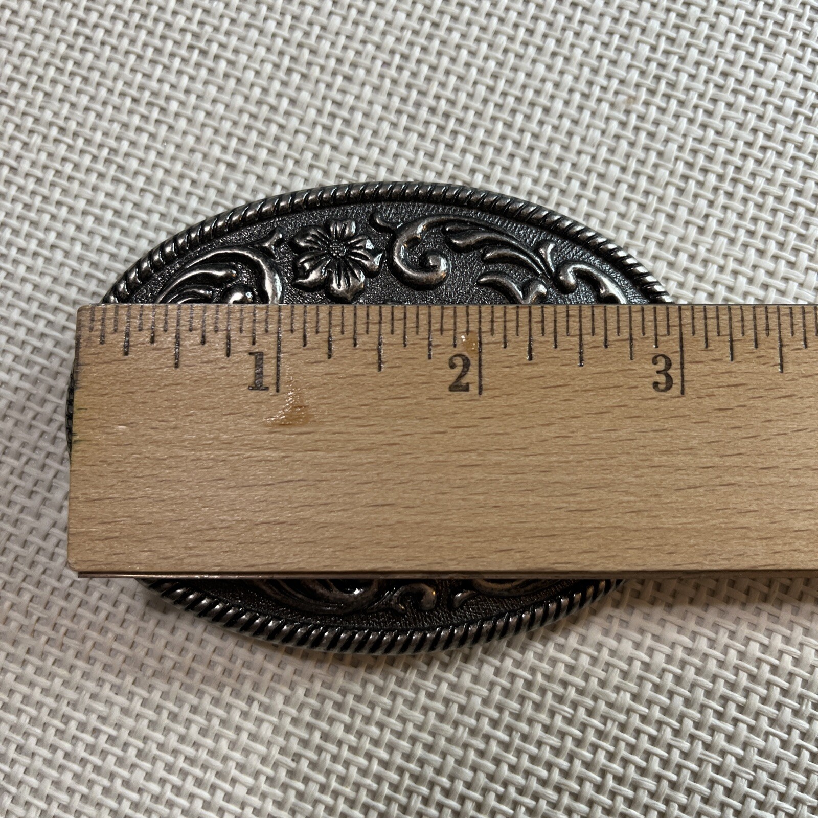 VTG Ornate Silver Pewter-toned Belt Buckle Raised Flower Filigree Scrollwork EUC