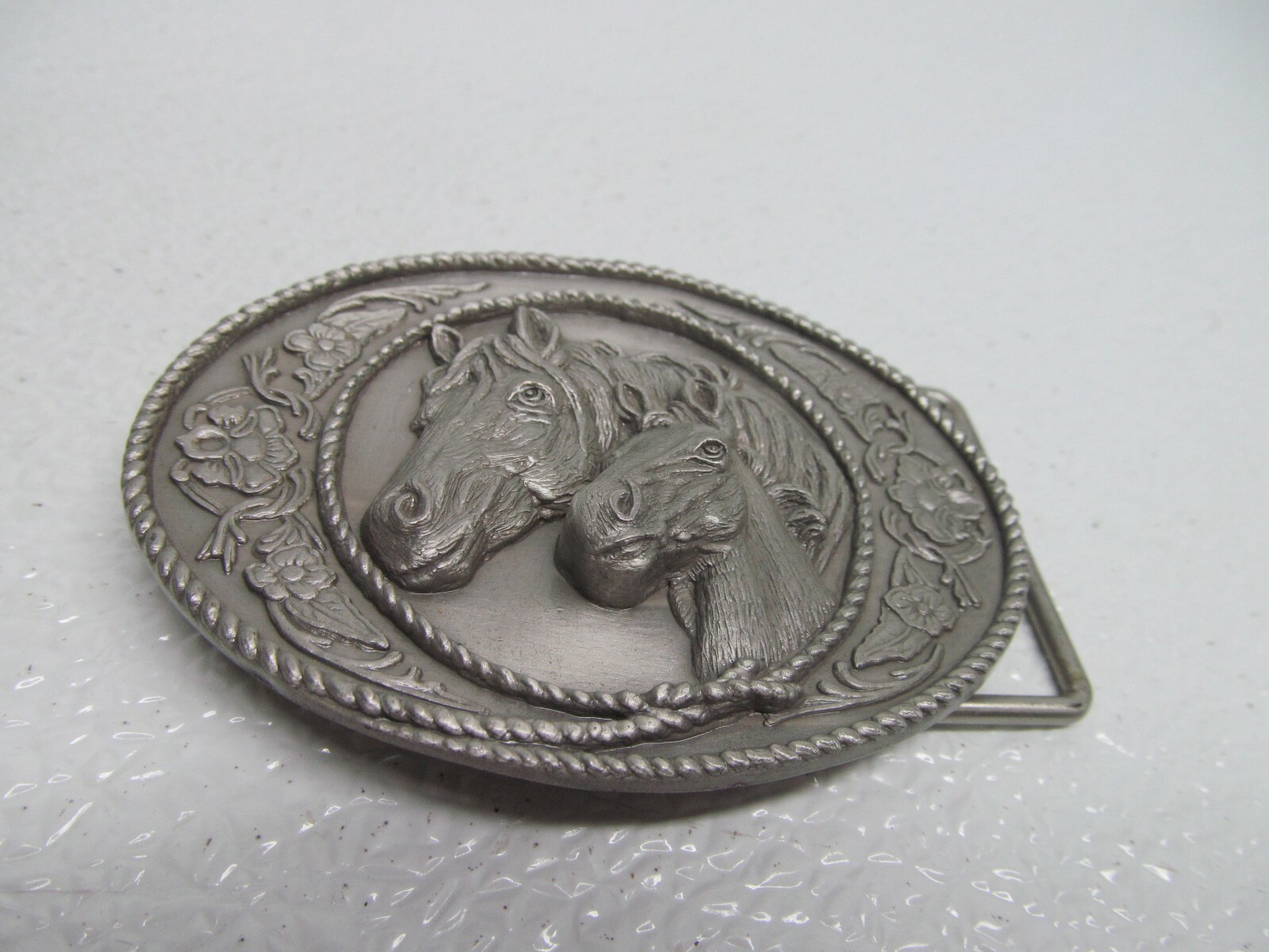 Western Belt Buckle A-5 1991 Siskiyou Gifts Silver Tone Horse Mens