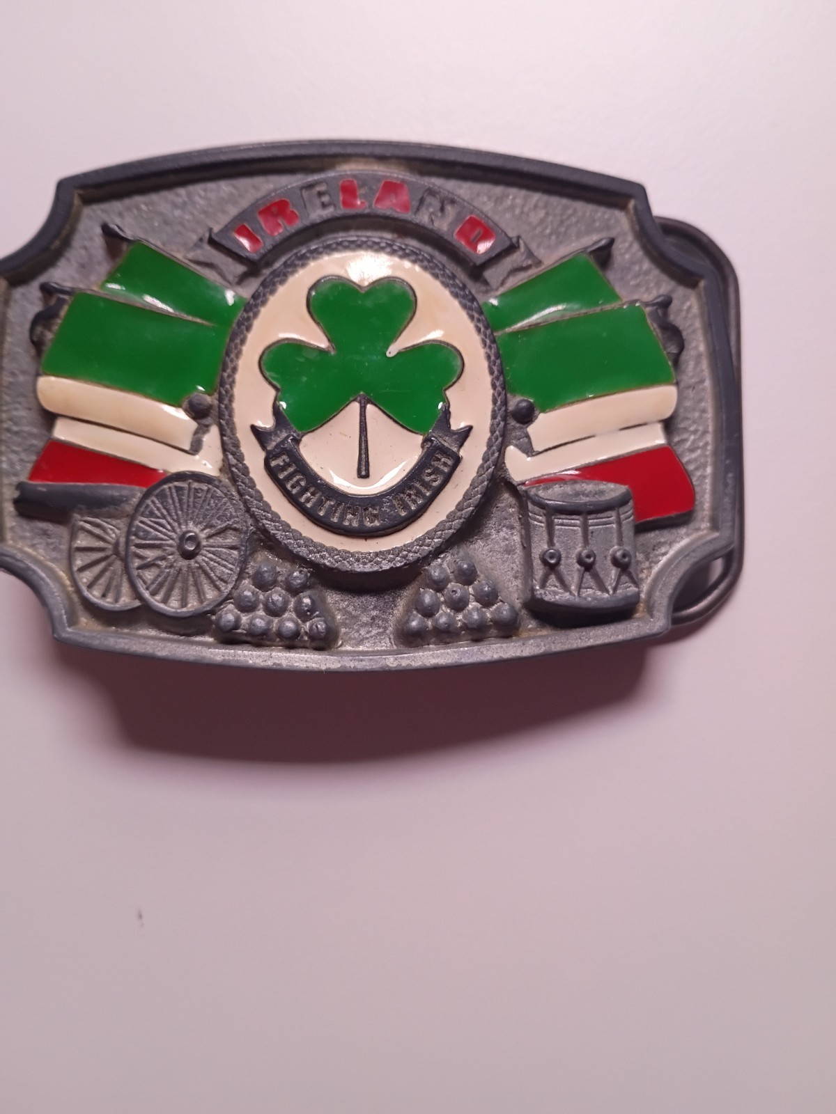 Tanside Ltd Ireland Fighting Irish Belt Buckle W/Shamrock Flag Vintage 2004DD236