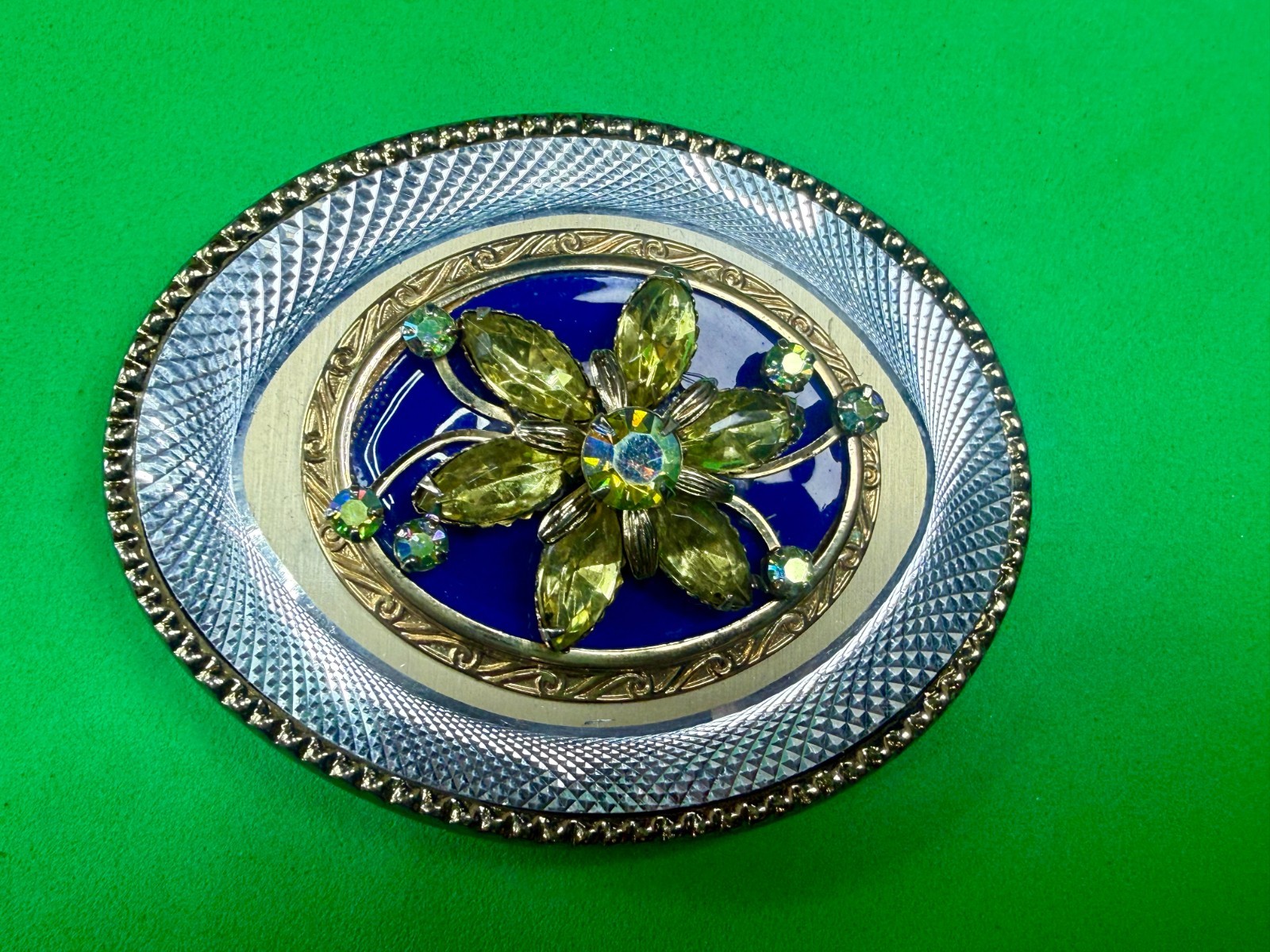 Flower Rhinestone Accented Floral Theme Etched Artisan Ladies Belt Buckle W USA
