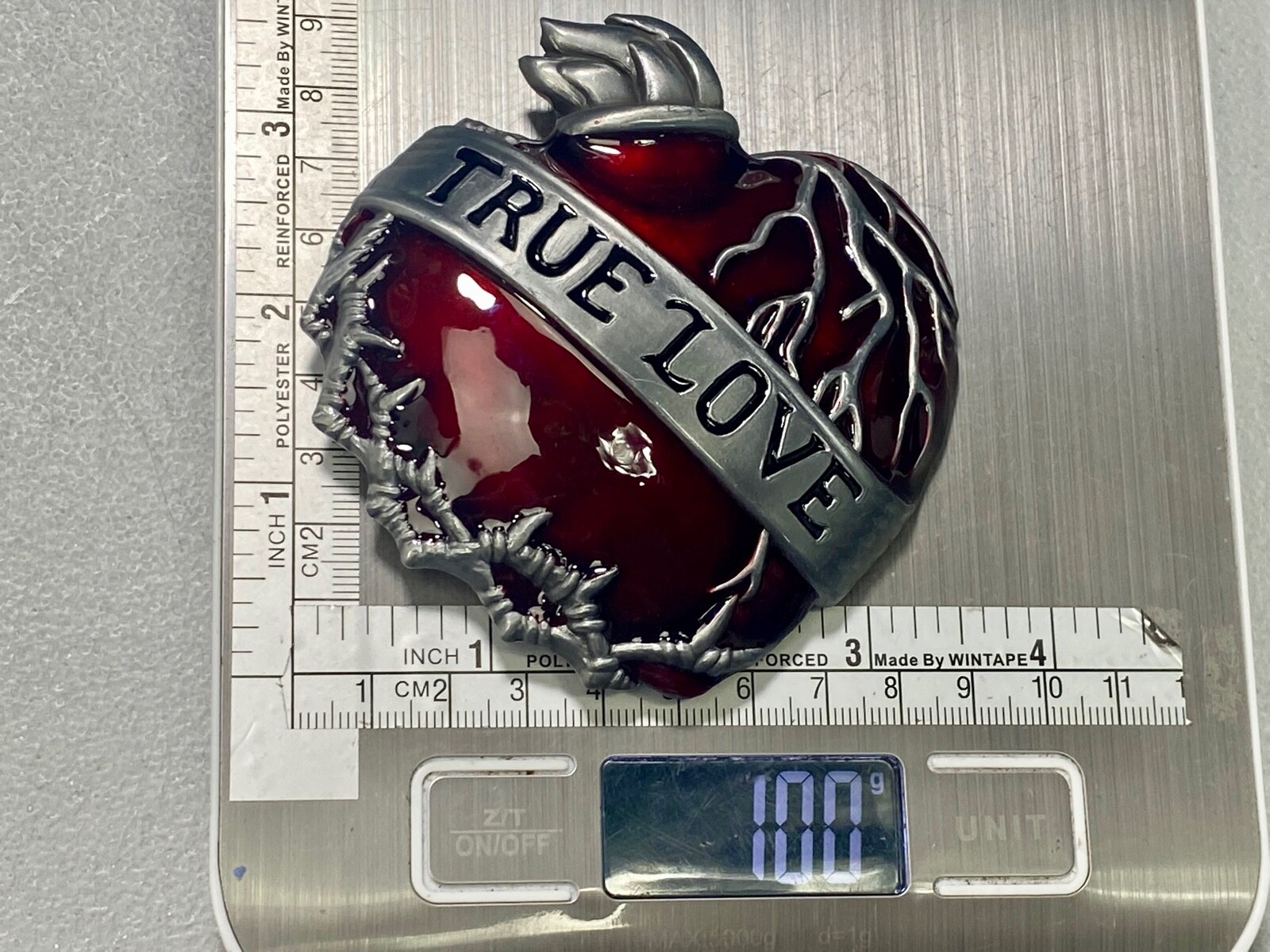 True Love – Figural Beating Heart Red & Grey Barbed Wire Belt Buckle