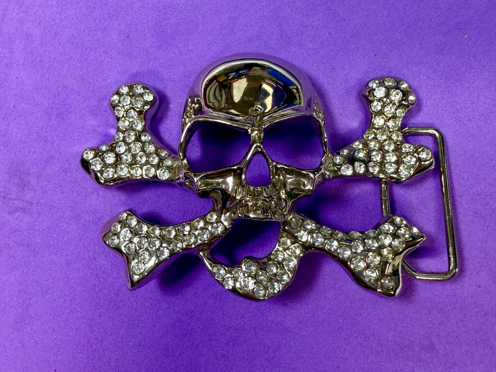 Skull and Crossbones – Clear Rhinestone Covered Cutout Gothic Punk Belt Buckle