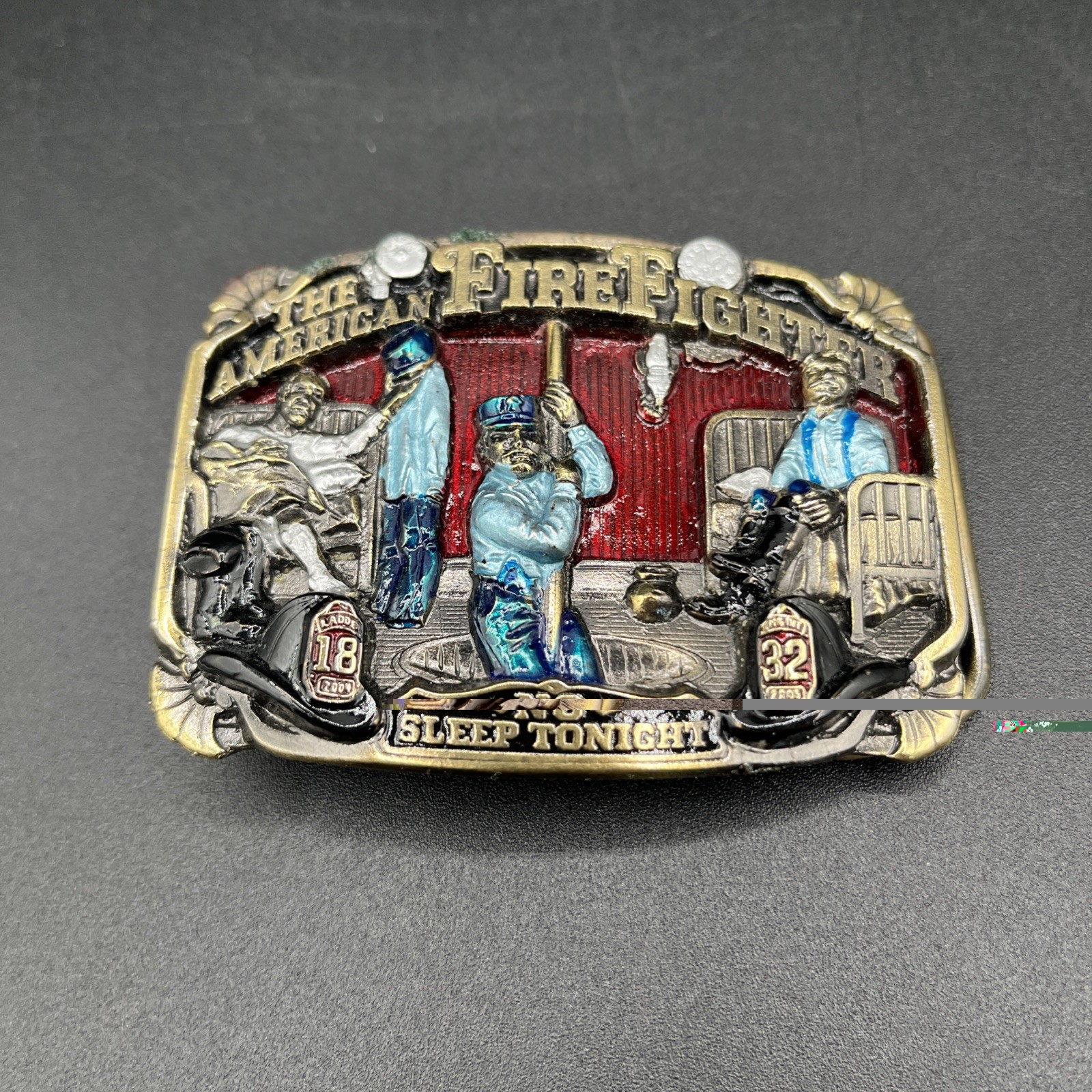 VTG. 1986 USA American Firefighter Belt Buckle « No Sleep Tonight » Brass, Enamel