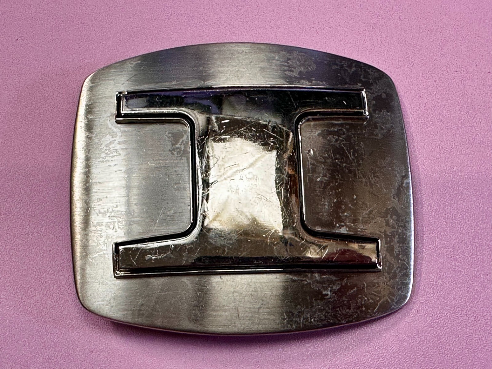 Custom Initial Block Letter I Silver Tone Outlined Reflective Retro Belt Buckle