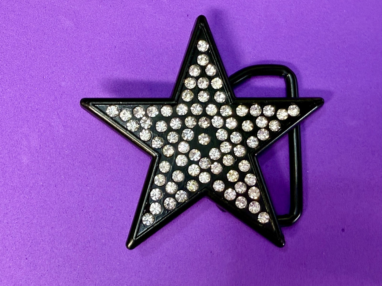 Star Shaped Buckle Rage – Clear Rhinestone Covered Black Metal Belt Buckle