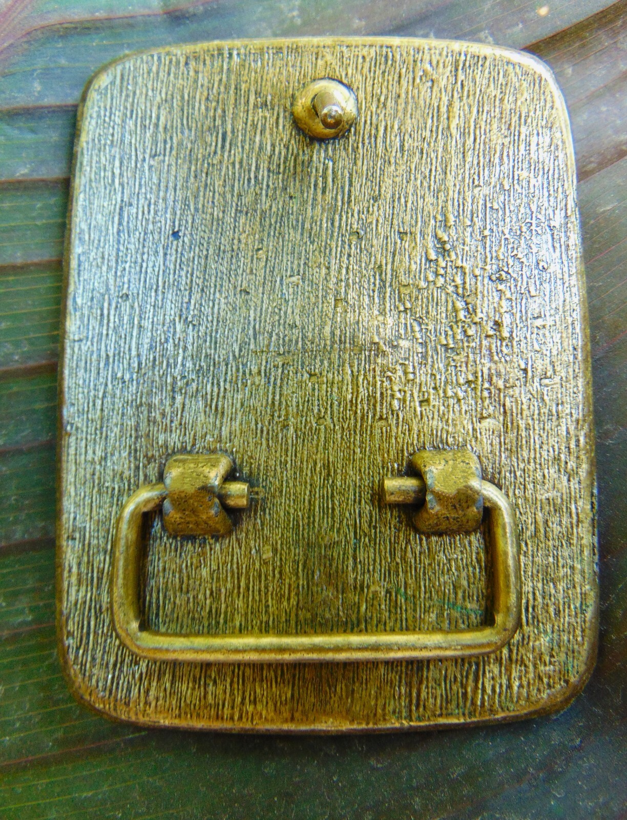WESTERN STYLE HEAVY BRASS BELT BUCKLE WITH GOLD RHINESTONES