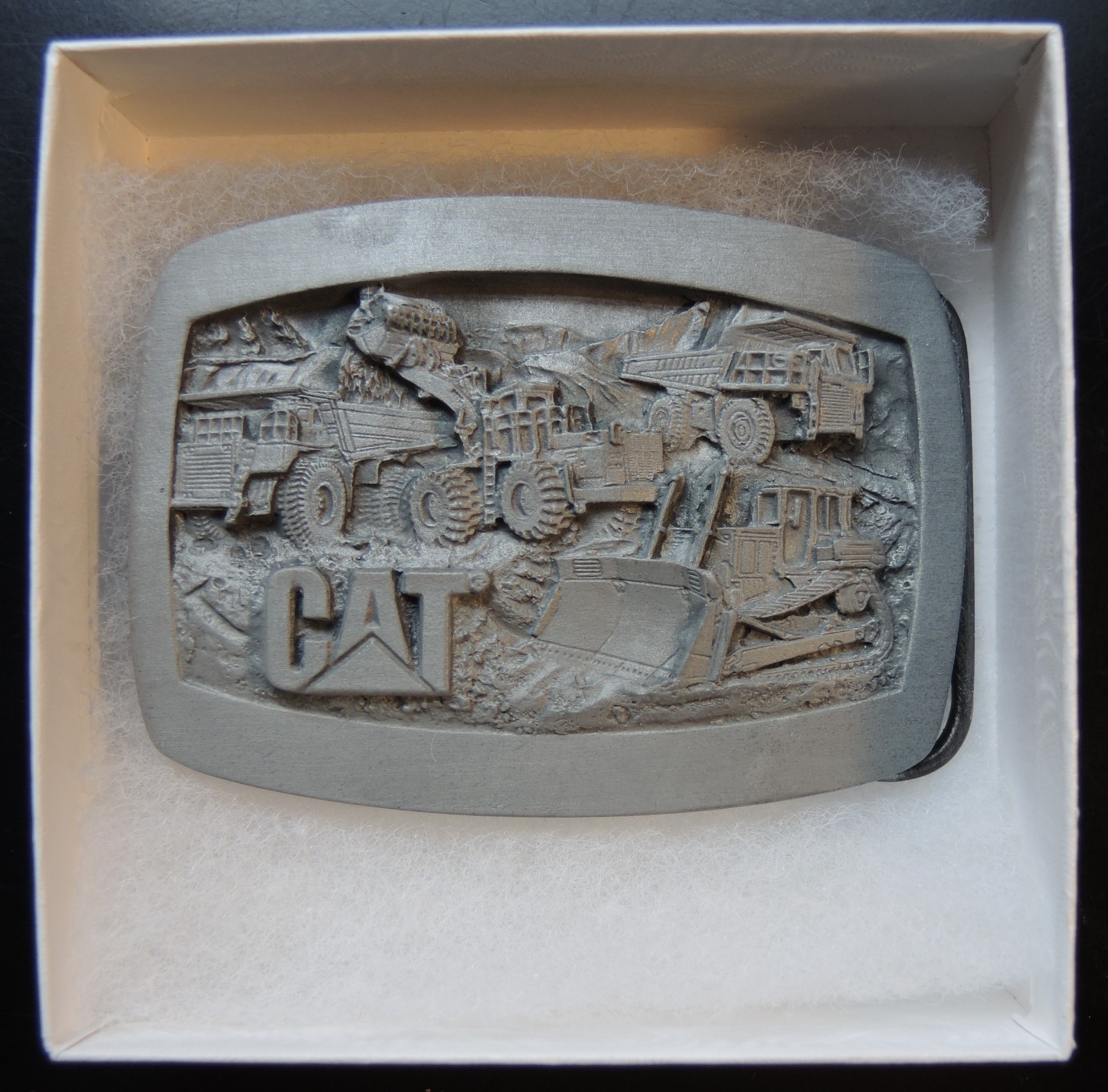Caterpillar CAT Equipment Machines Pewter Men Belt Buckle Bulldozer Loader Dump