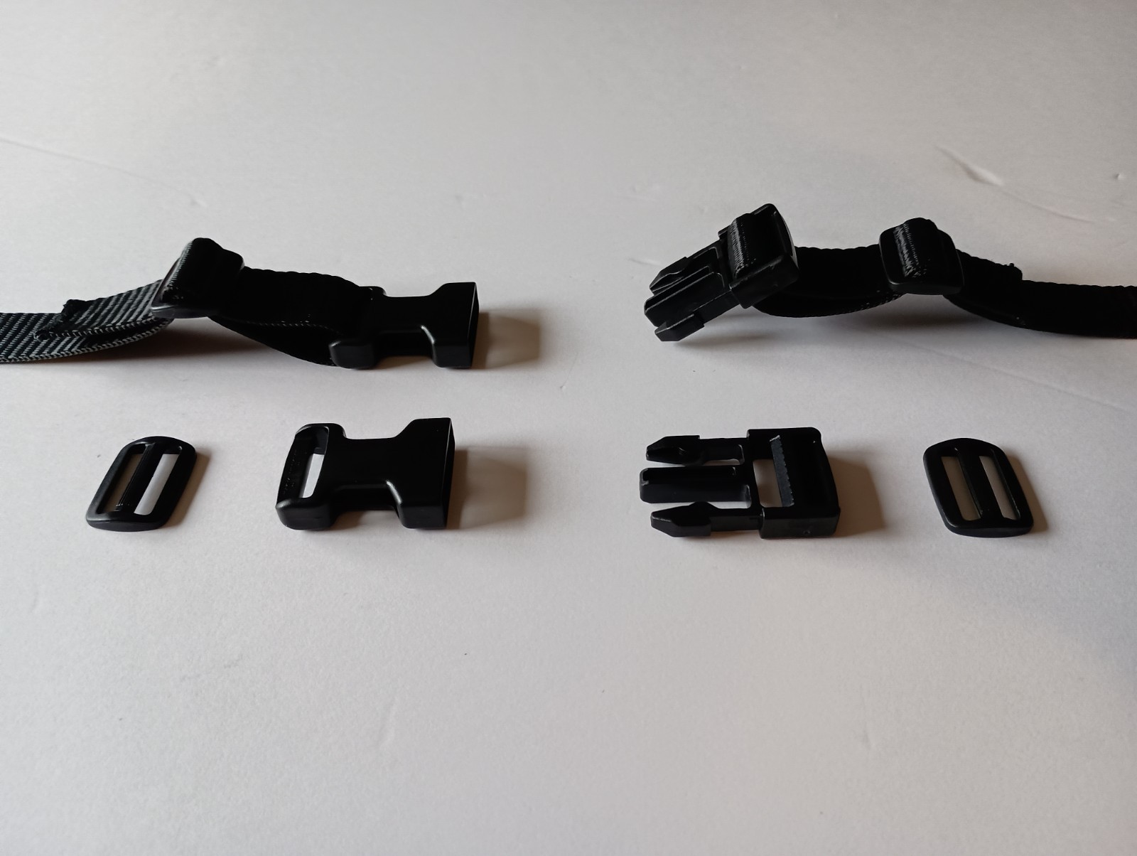 Hook two strap ends buckle fits 5/8&Prime;- 1&Prime; strapping very strong USA quick release