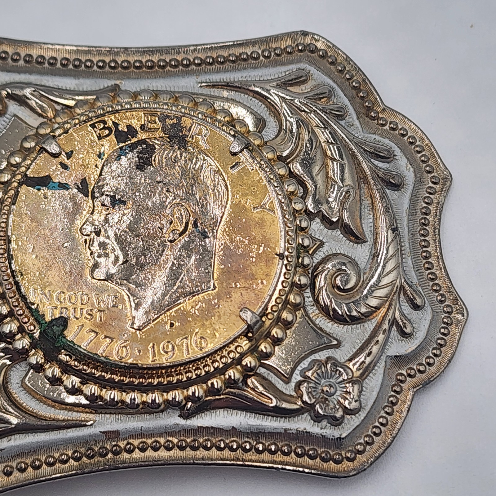 Vintage Eisenhower Dollar Belt Buckle 1776-1976 Bicentennial Gold Silver Tones