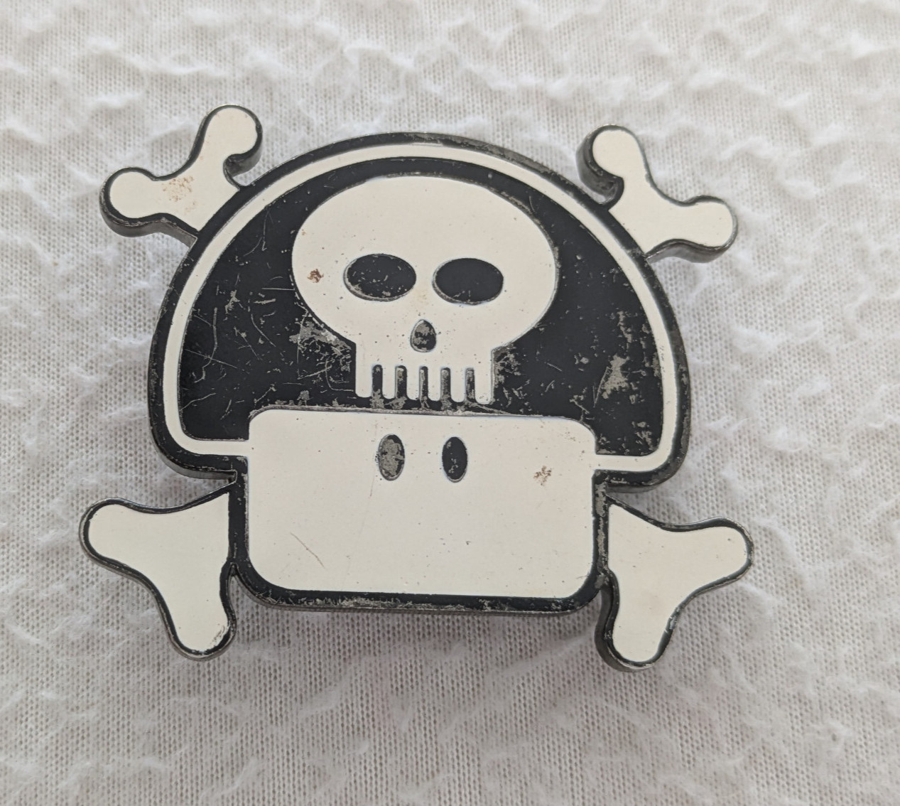 Vintage 2005 Nintendo Power Up Mushroom Skull Belt Buckle White And Black