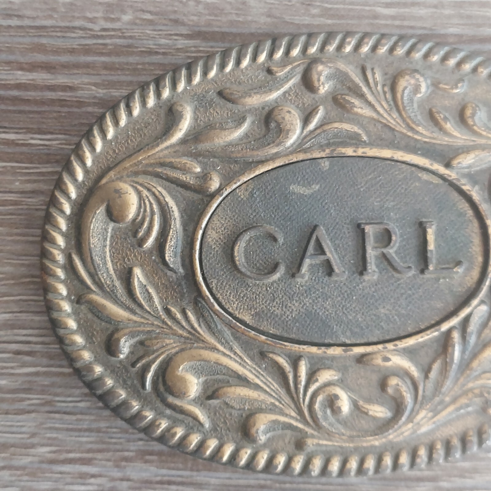Vintage 1977 The Kinney Co « CARL » Heavy Duty Oval Metal Belt Buckle