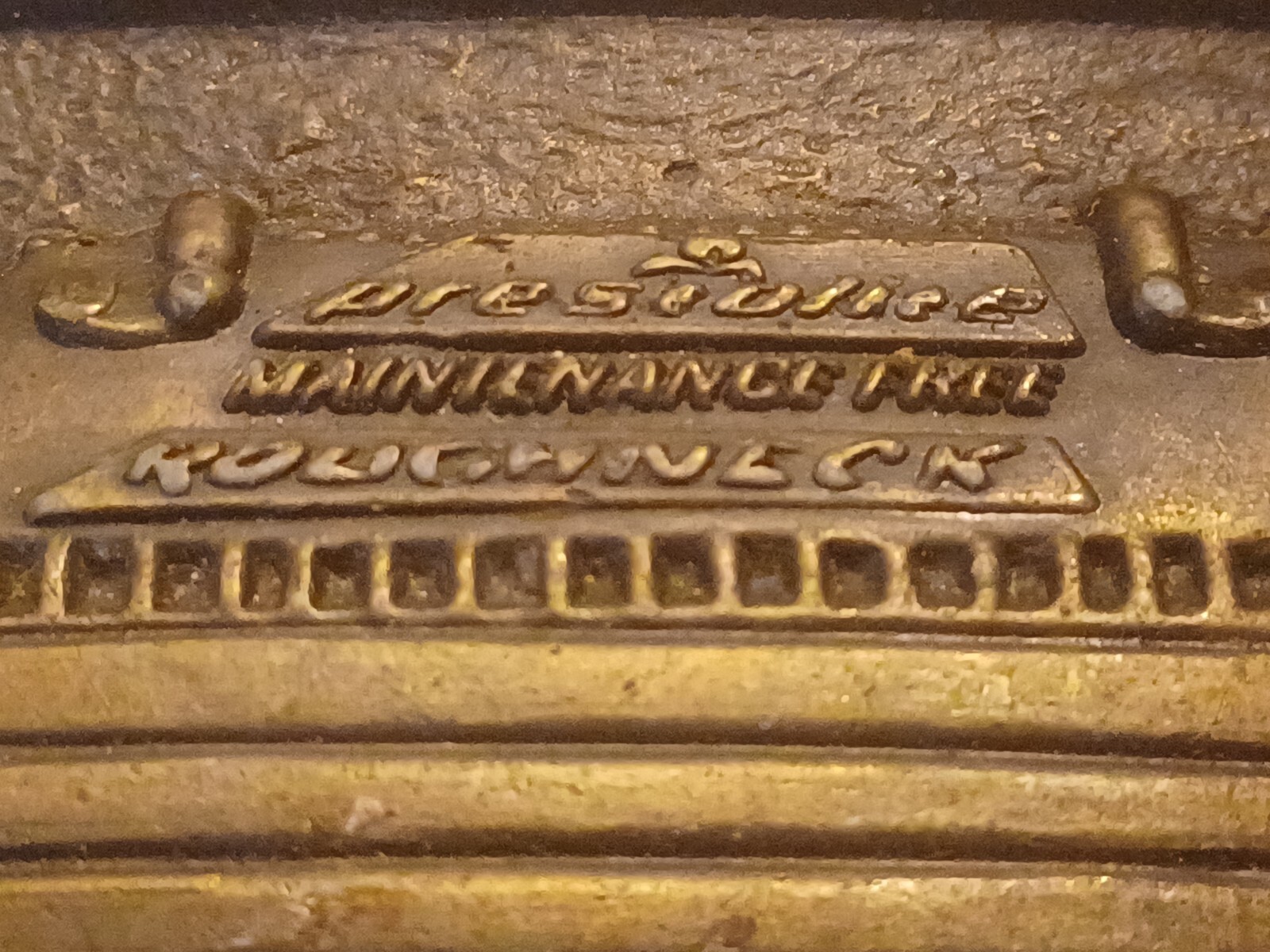 Vtg PRESTONE ROUGHNECK CAR BATTERY promo SOLID METAL BELT BUCKLE 3.75 X 2.5&Prime;