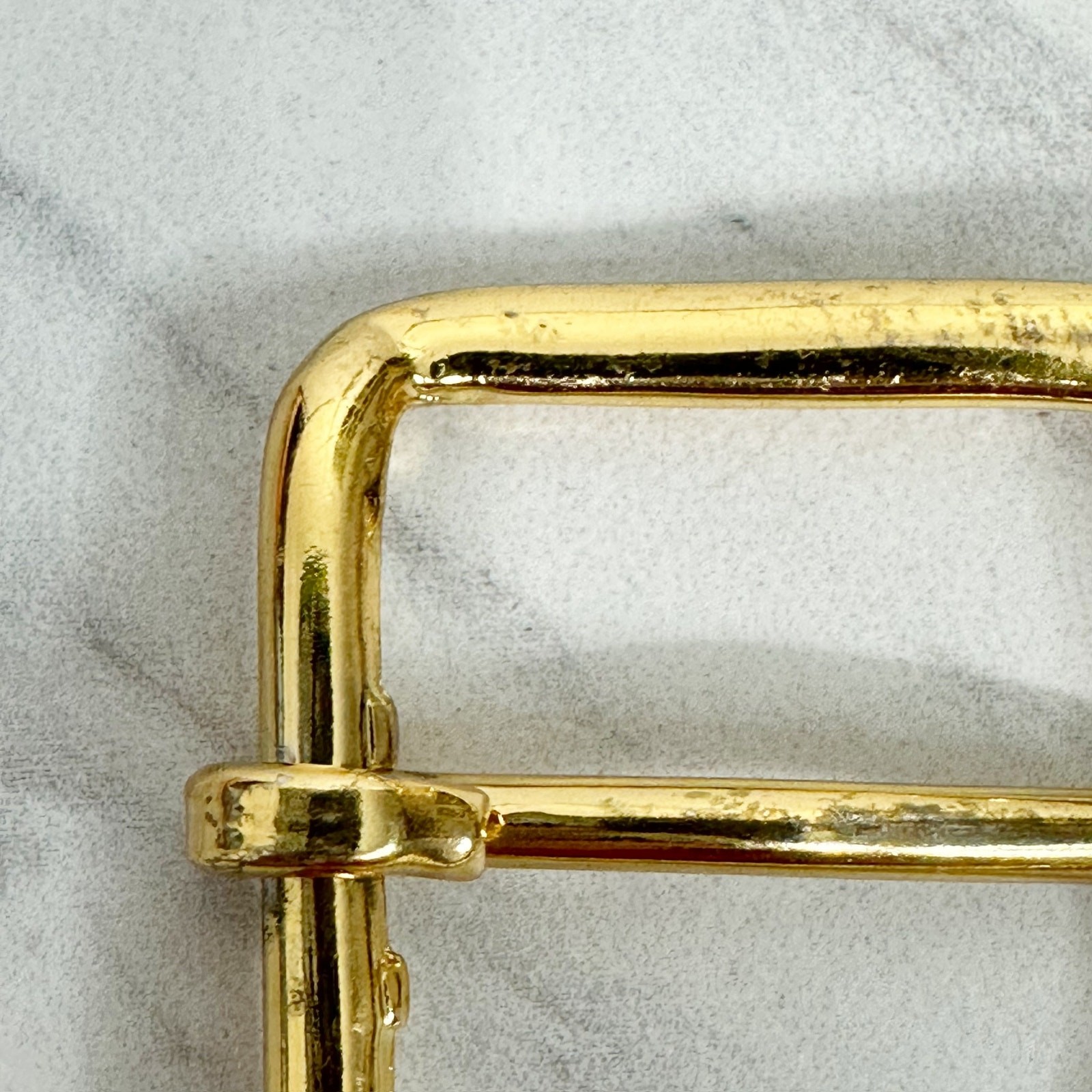Gold Tone Rounded Simple Basic Belt Buckle
