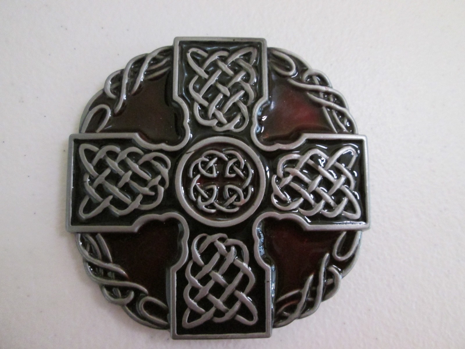 NEW Jean&rsquo;s Friend Belt Buckle Celtic Cross and Intricate knot work dark red