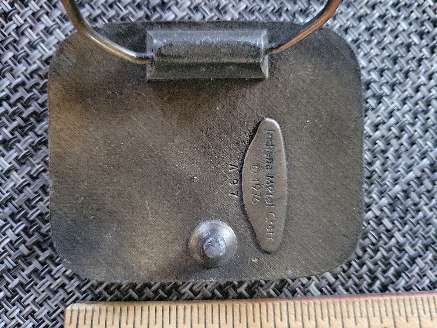 VINTAGE 1976 LARGE MOUTH BASS HOOKED ON BAIT BELT BUCKLE!!! Indiana Metal Craft