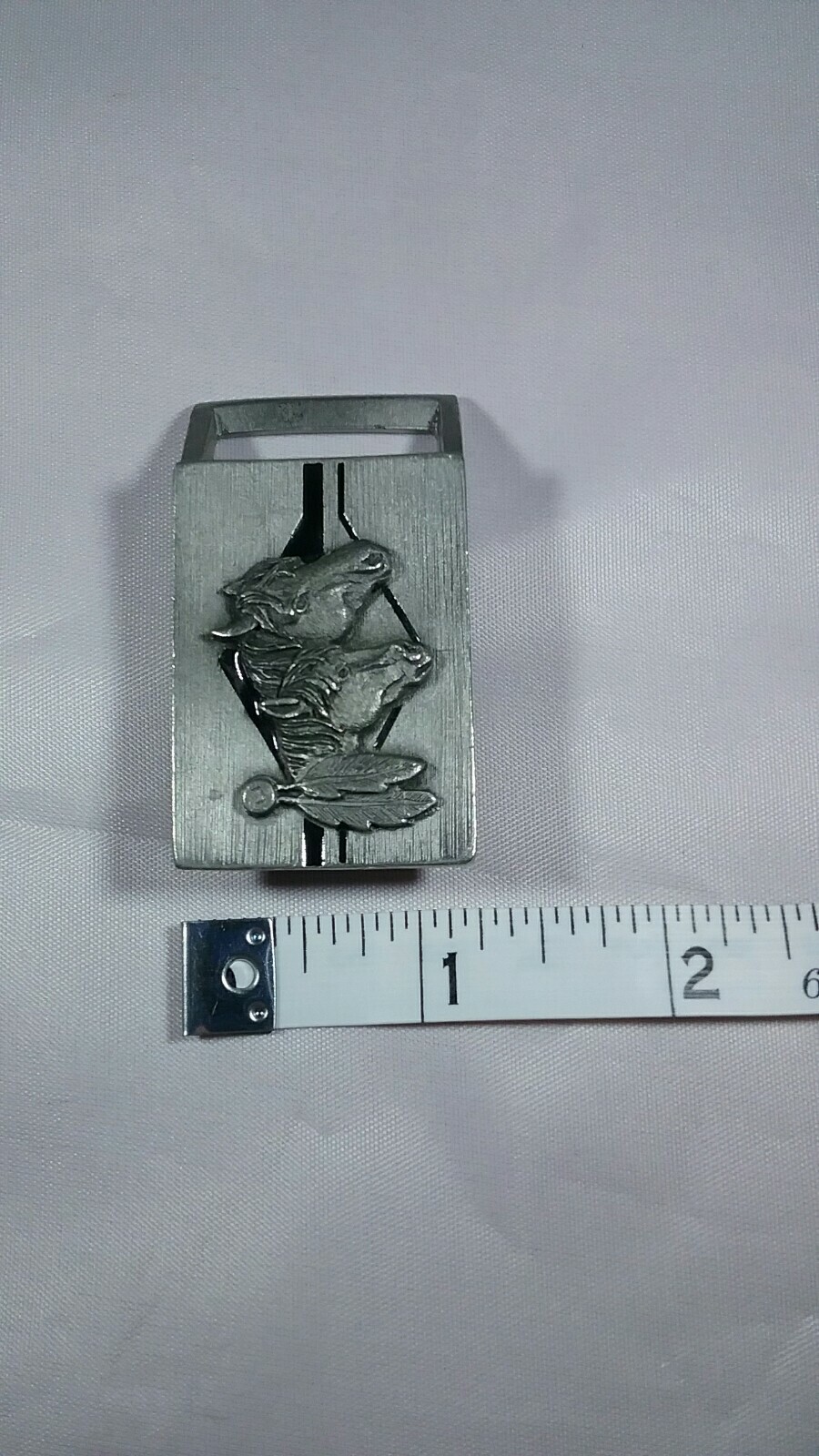 Siskiyou Belt Buckle 1998 Silver 2 Horses/2 feathers