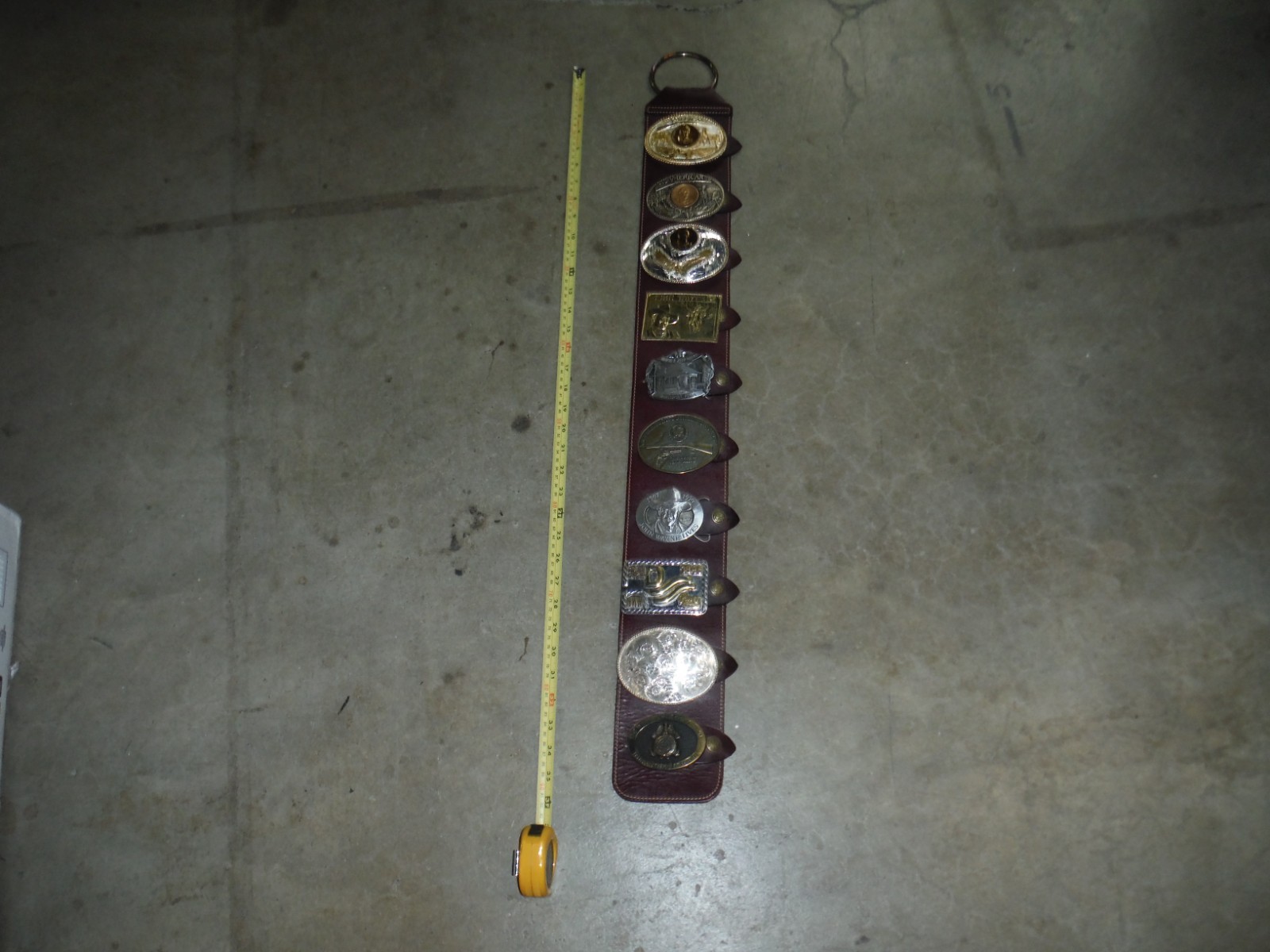 Custom Trophy Hanging LEATHER (10) Belt Buckle Holder Display John Wayne