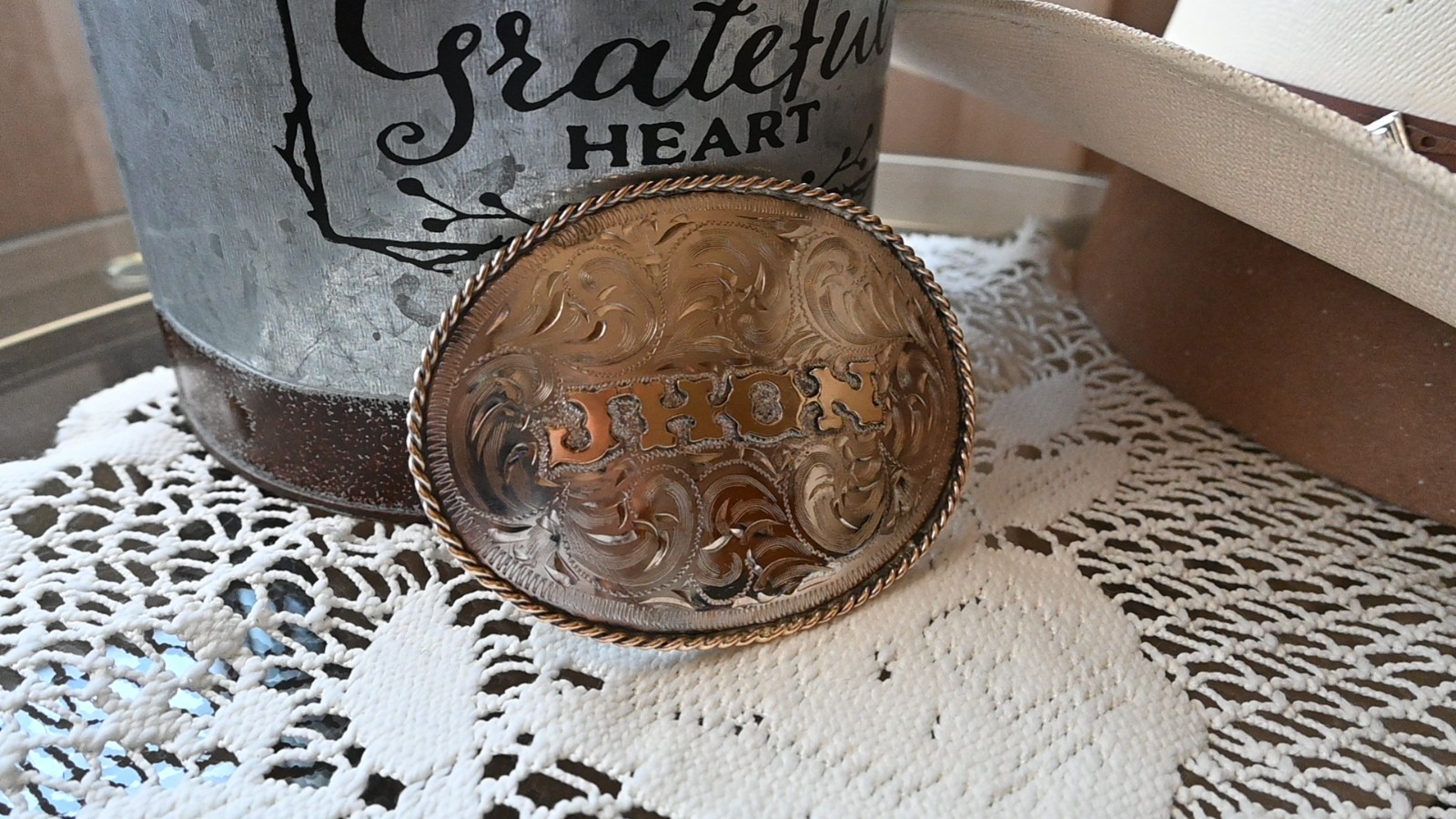 Customizable Western Belt Buckle – Hand Engraved Silver & Gold Rope Edge