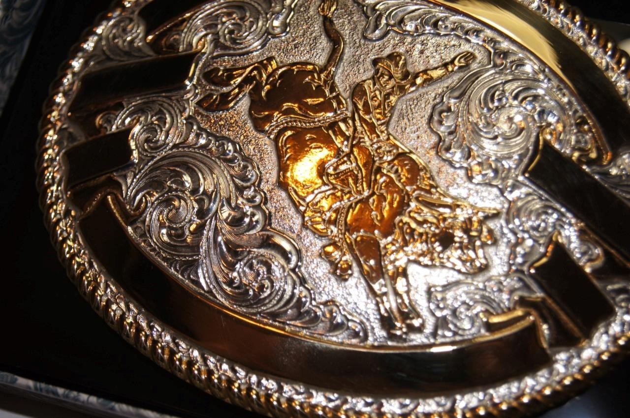 Crumrine M&F Western Oval BULL RIDER Belt Buckle c02084