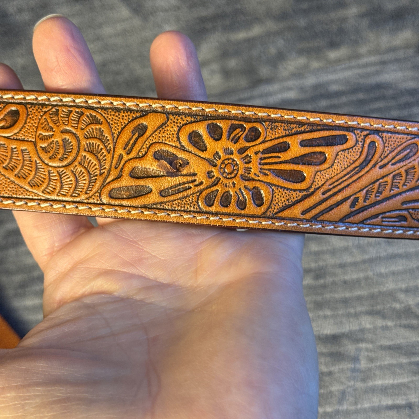 Crumrine Buffalo Belt & Buckle Western Silver Tone 38058 Cowboy LEATHER Belt 42