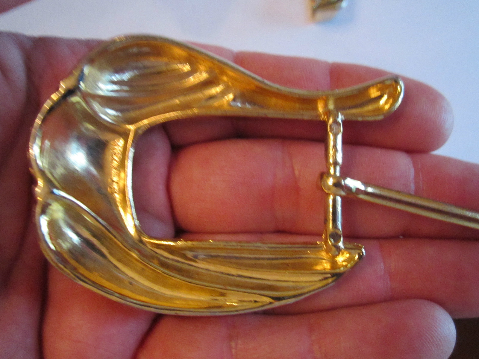 ELEGANT BELT BUCKLE – STAMPED ET 4731B – FITS 1&Prime; – VERY NICE CONDITION