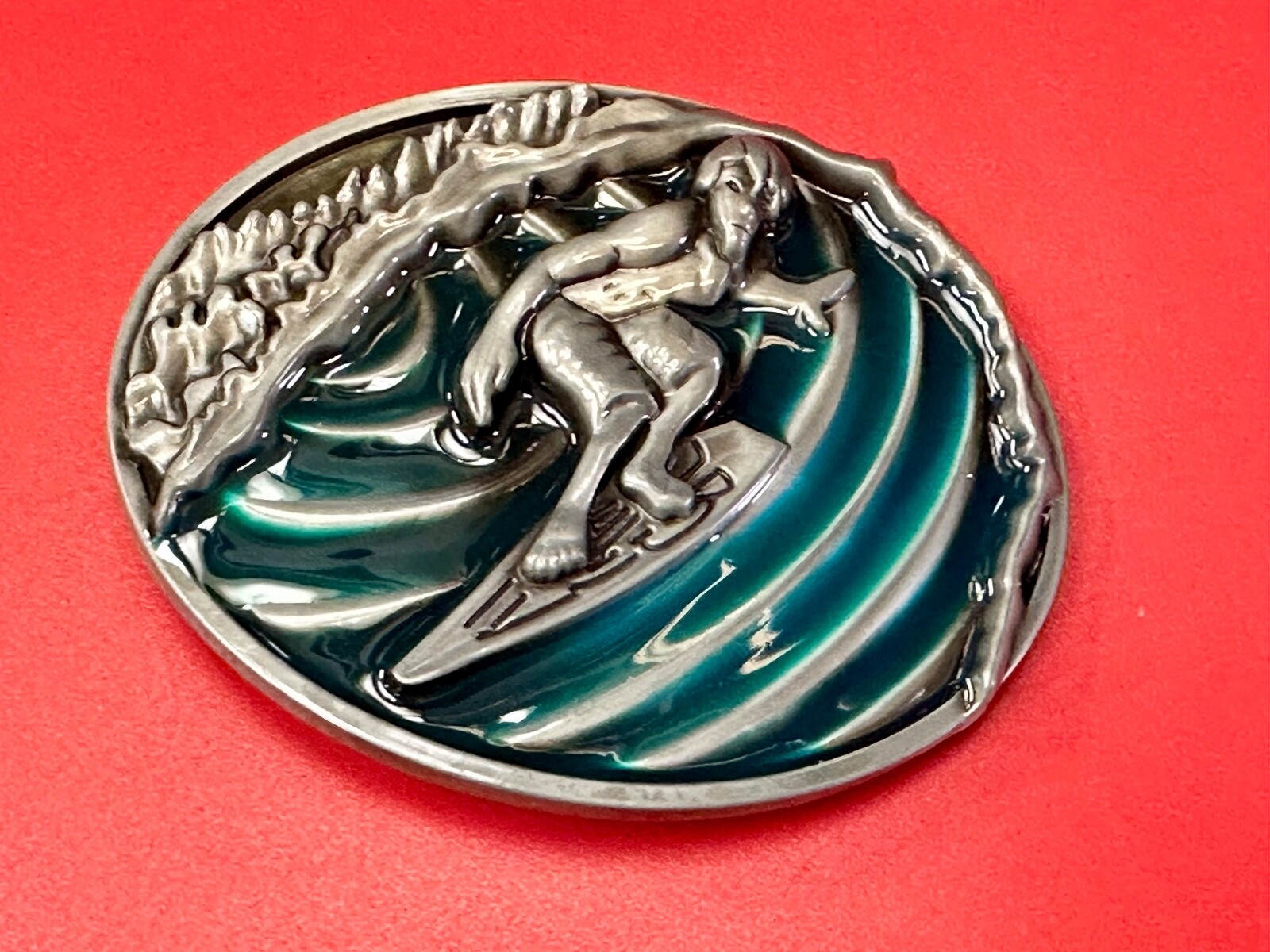 Surfer On Ocean Wave Pipeline Surfing Hang 10 – Blue Green Color Belt Buckle