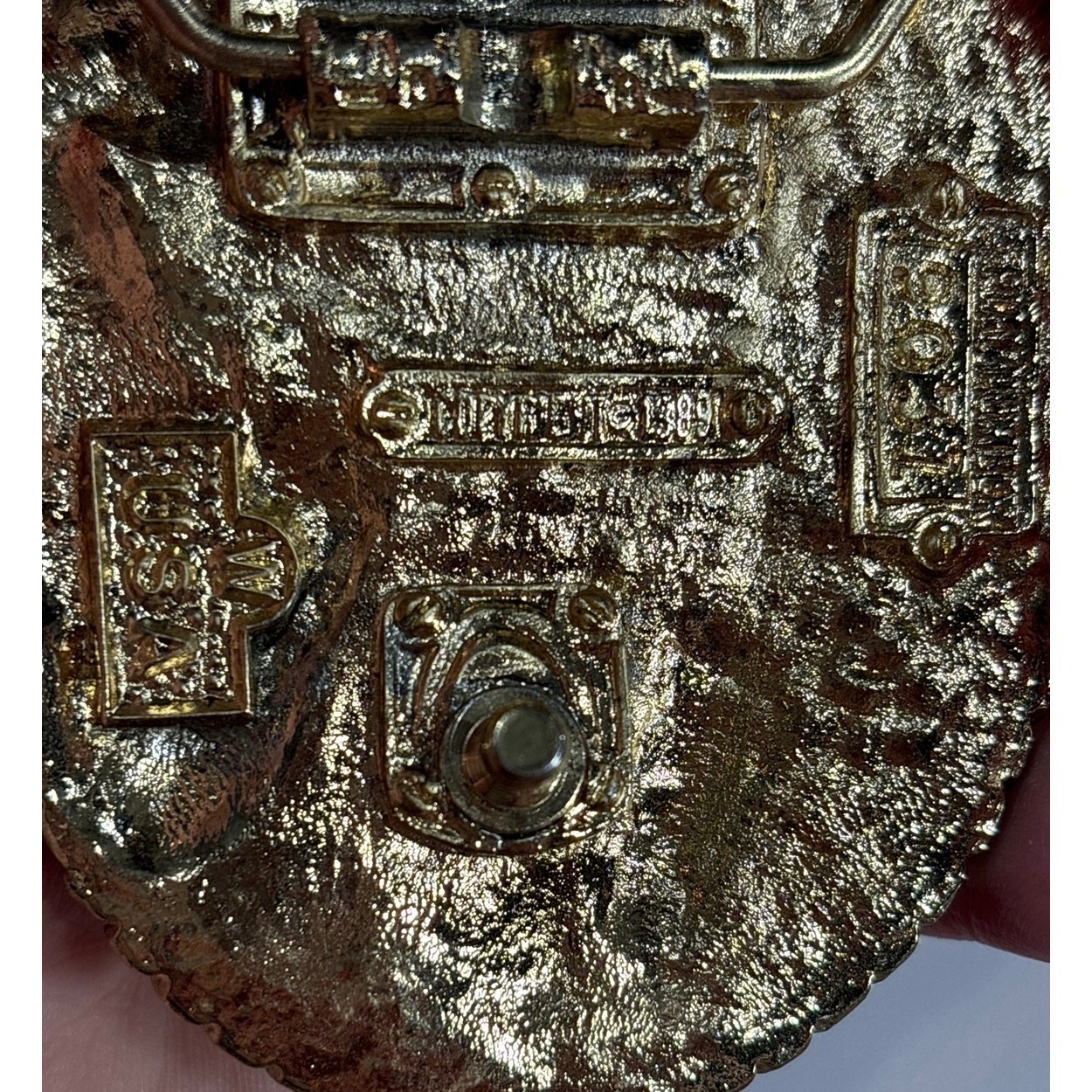 Buckle Vintage 1989 W USA Oval Outdoor Scene Belt Buckle