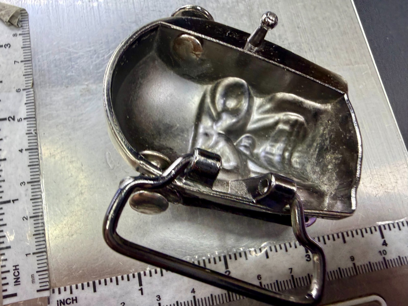 Skull Wearing Hinged Knights Helmet Medieval Figural Moving Shield Belt Buckle